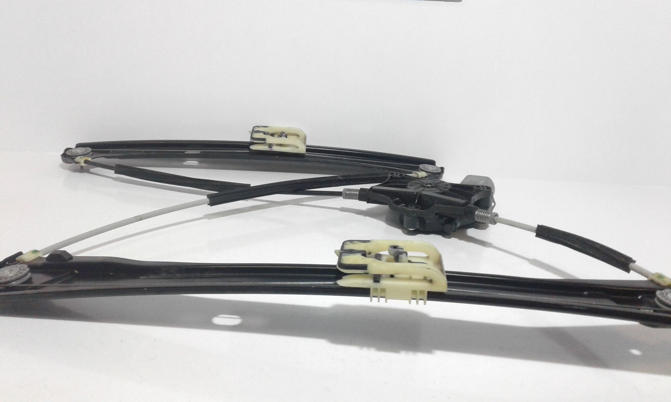 Cremagliera anteriore sinistra Guida VOLKSWAGEN Tiguan Serie