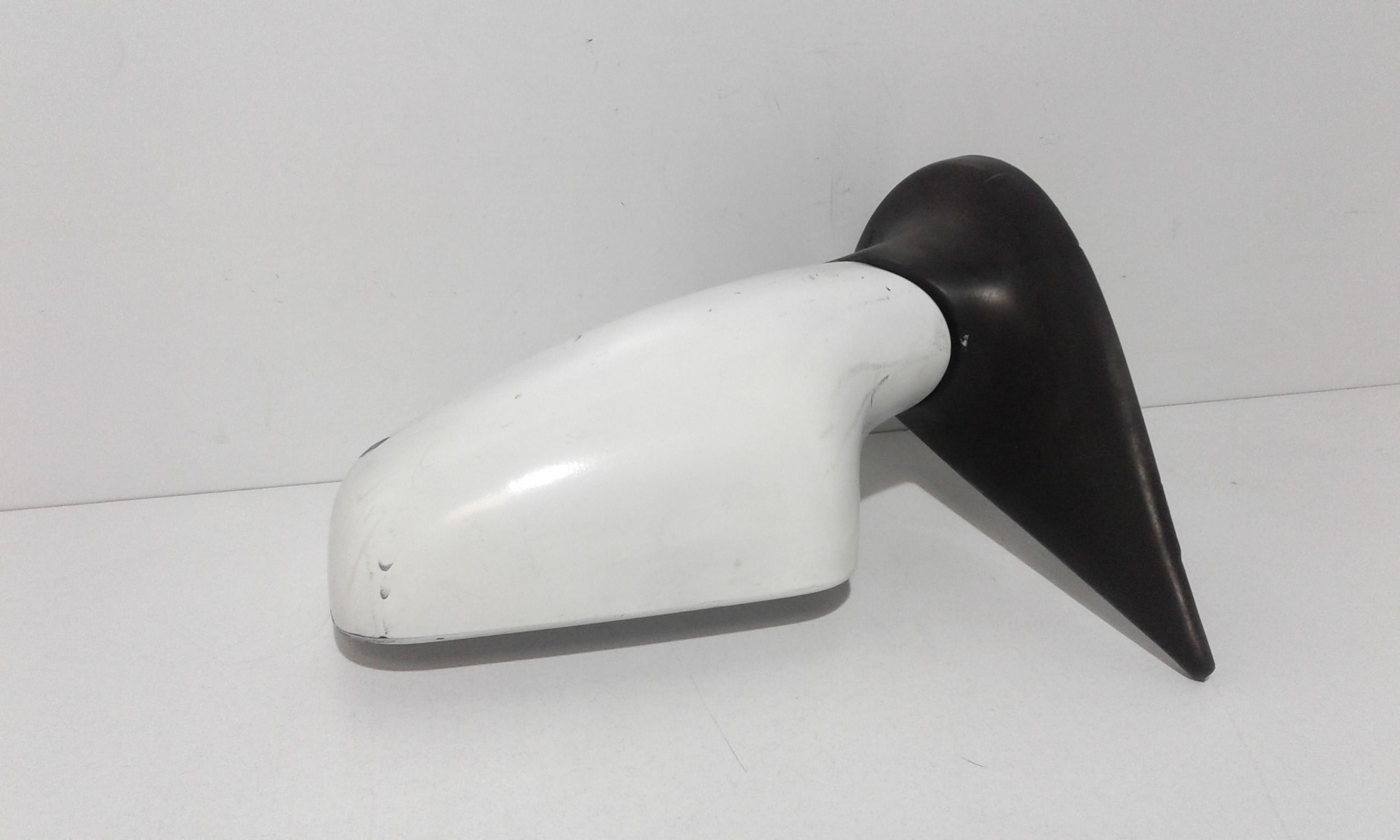 Specchietto Retrovisore Sinistro FIAT Punto Berlina 3P