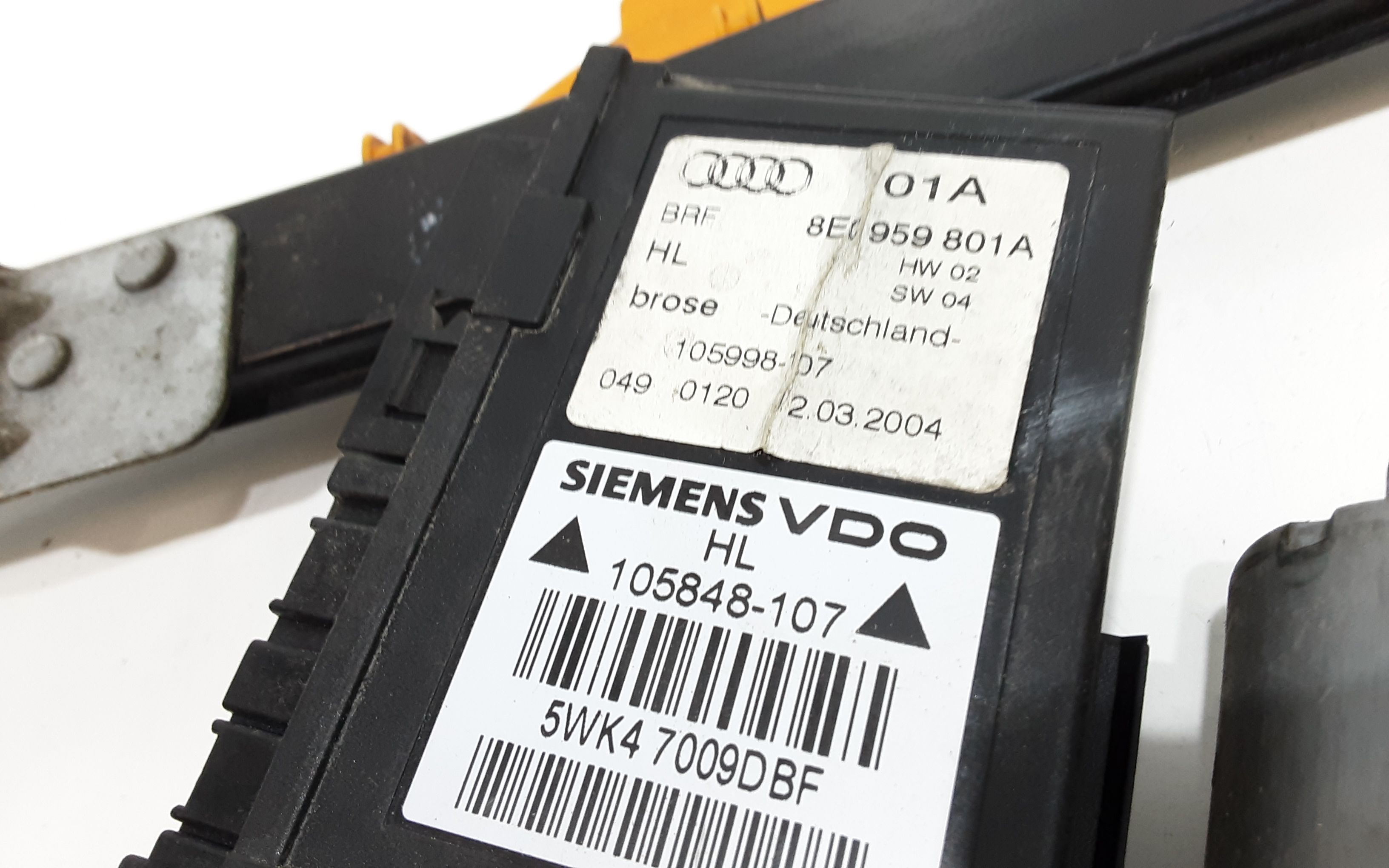 Cremagliera posteriore sinistra guida AUDI A4 Avant (8E) 1 serie