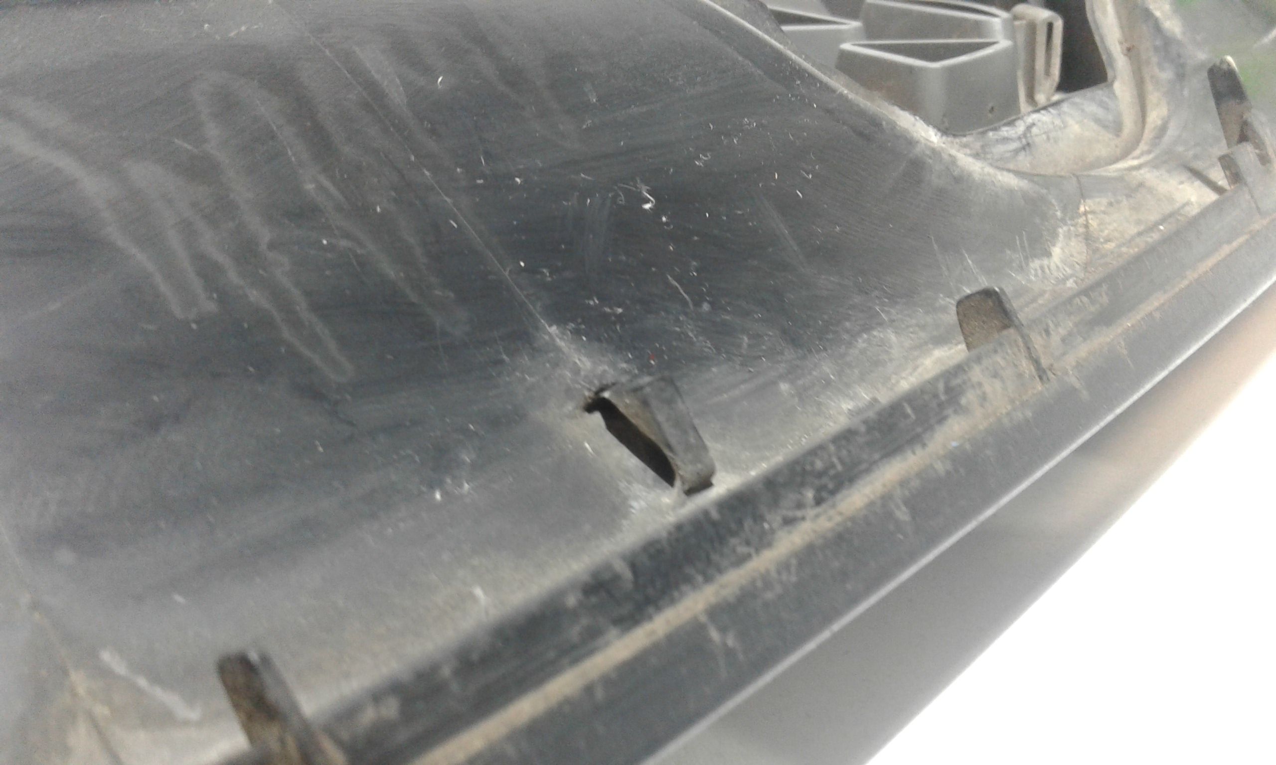 Mascherina anteriore VOLKSWAGEN Touran 1 Serie