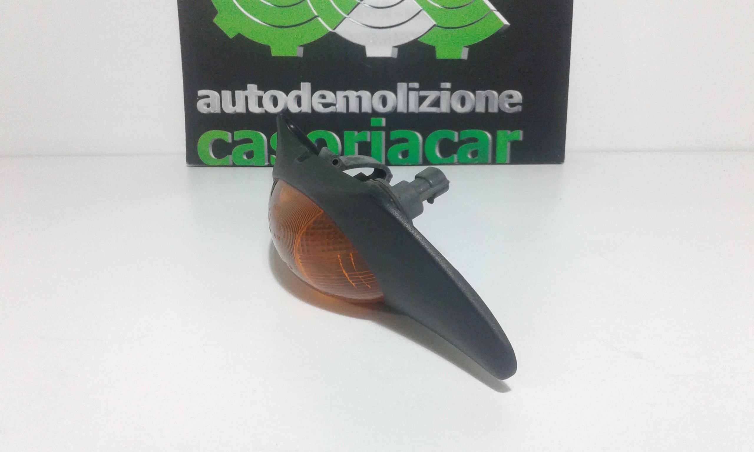 Freccia DX parafango IVECO Daily 3 Serie