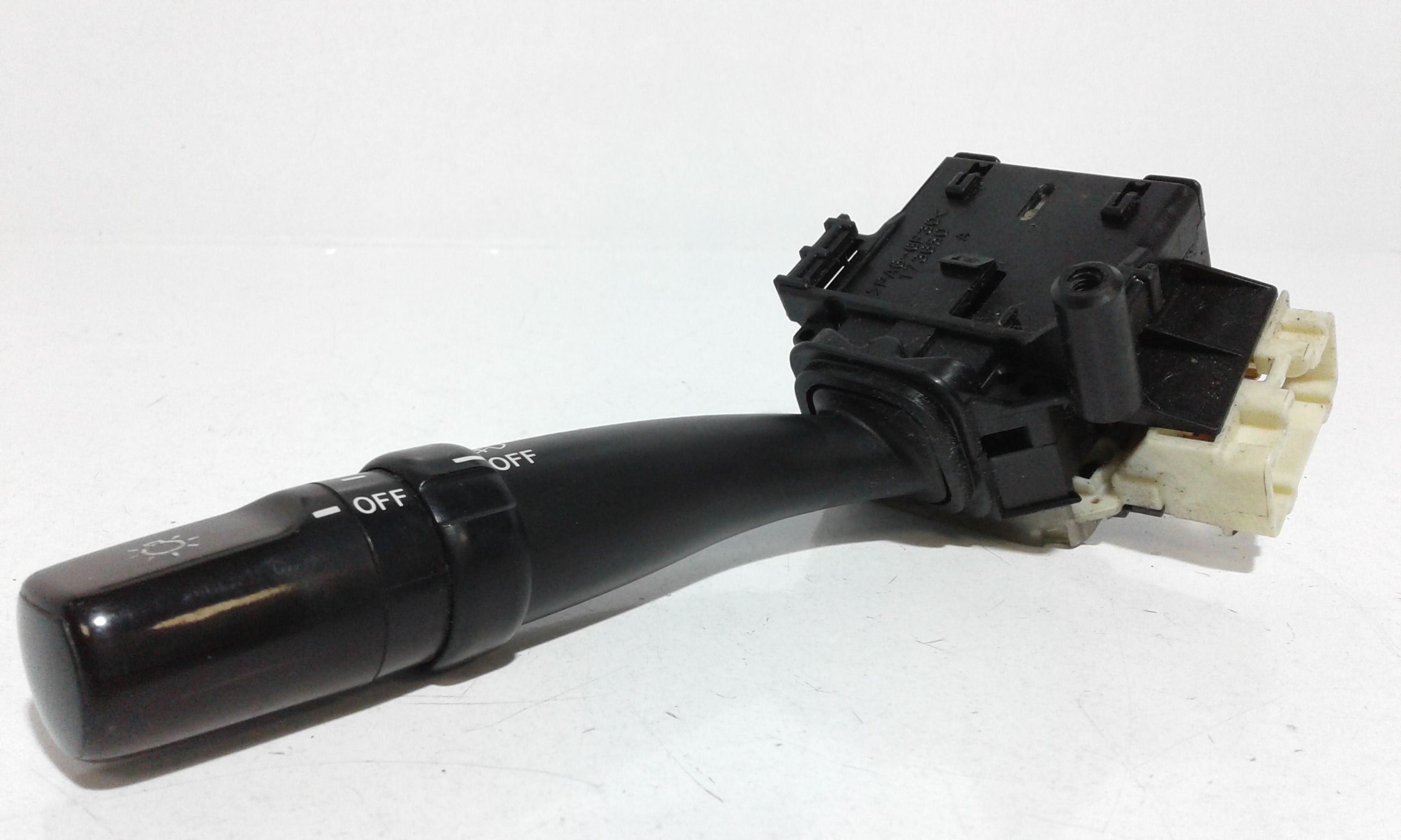 Devioluci TOYOTA Avensis Berlina 1 Serie