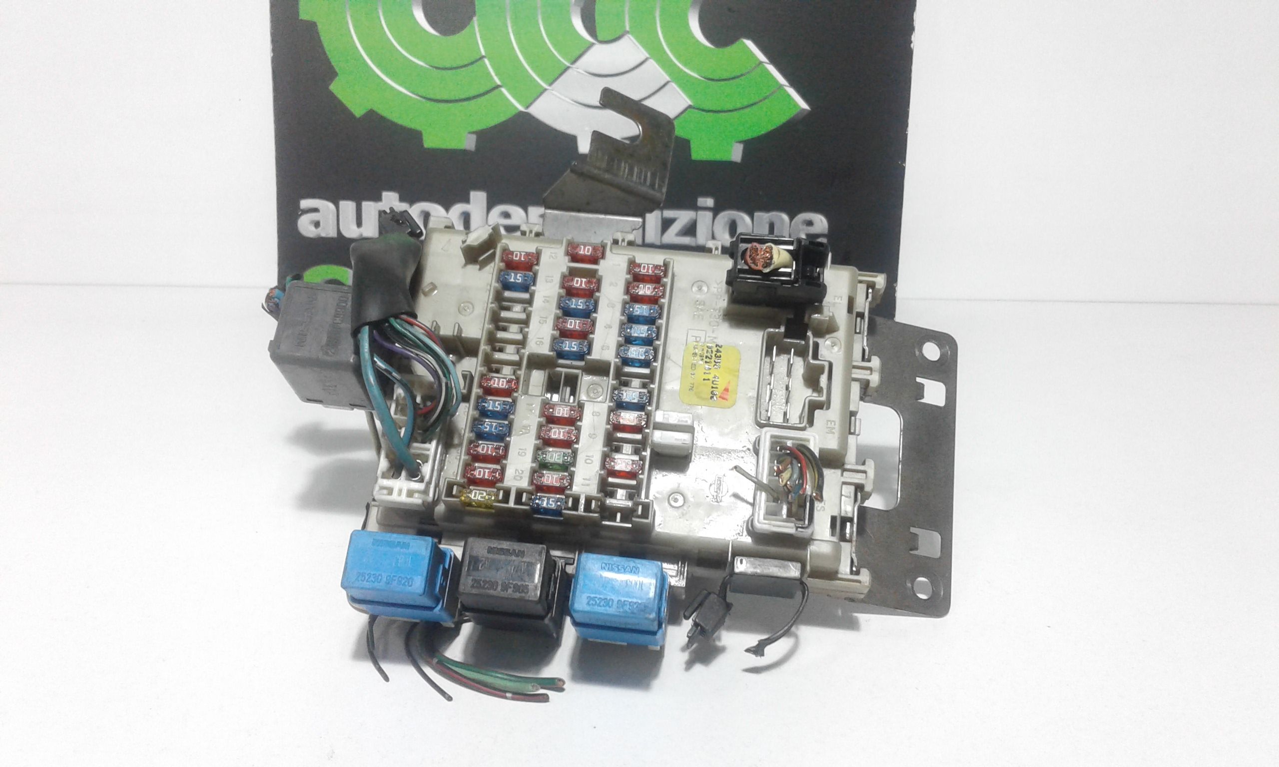 Centralina porta fusibili NISSAN Almera Tino