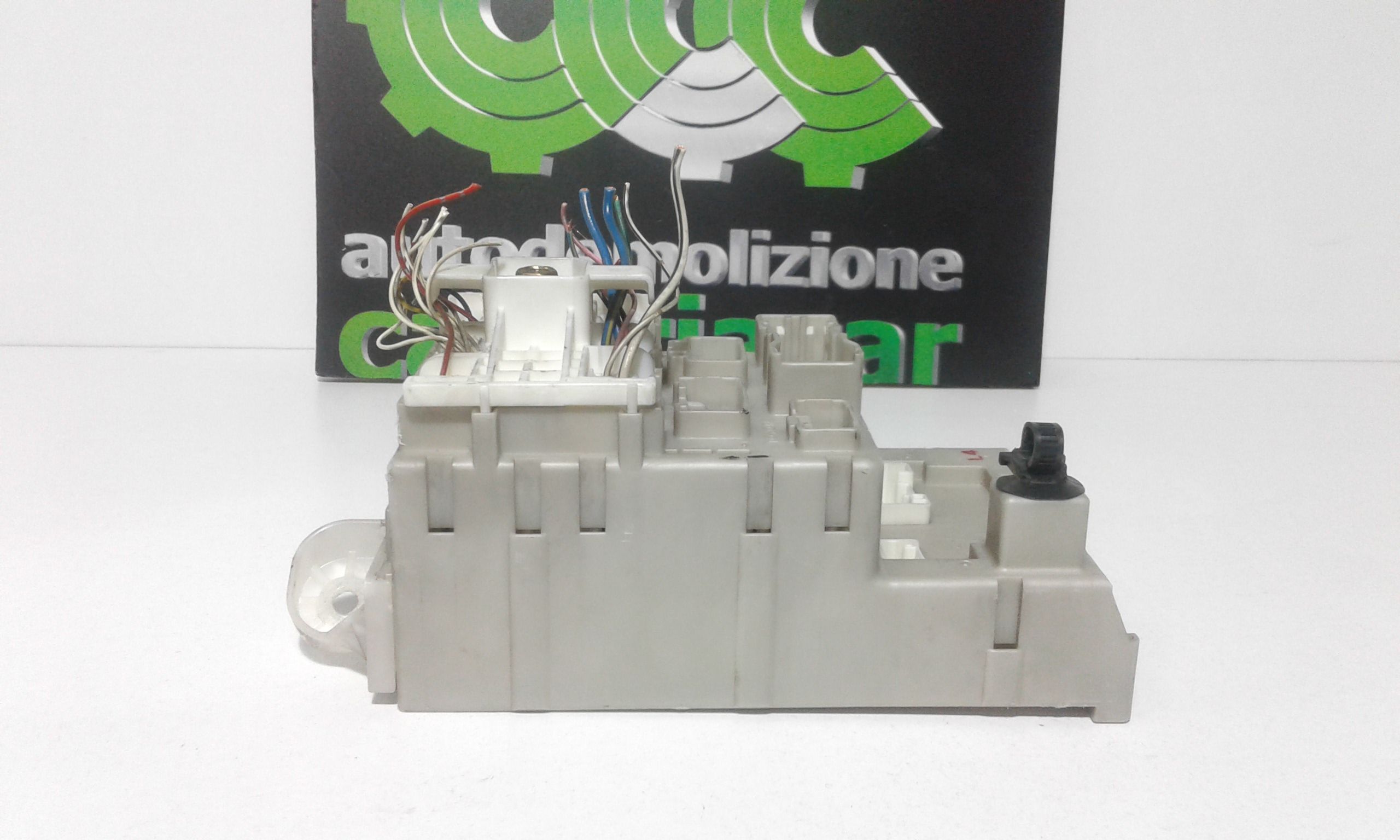 Centralina porta fusibili TOYOTA Rav4 2 Serie