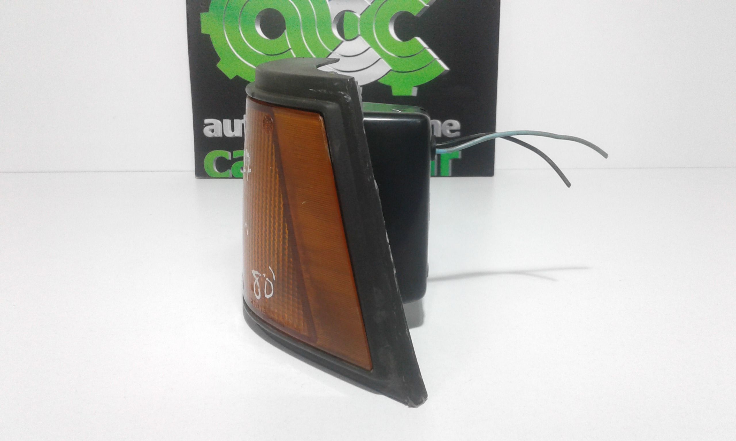 Freccia fanalino ant SX lato guida FIAT 127 Serie