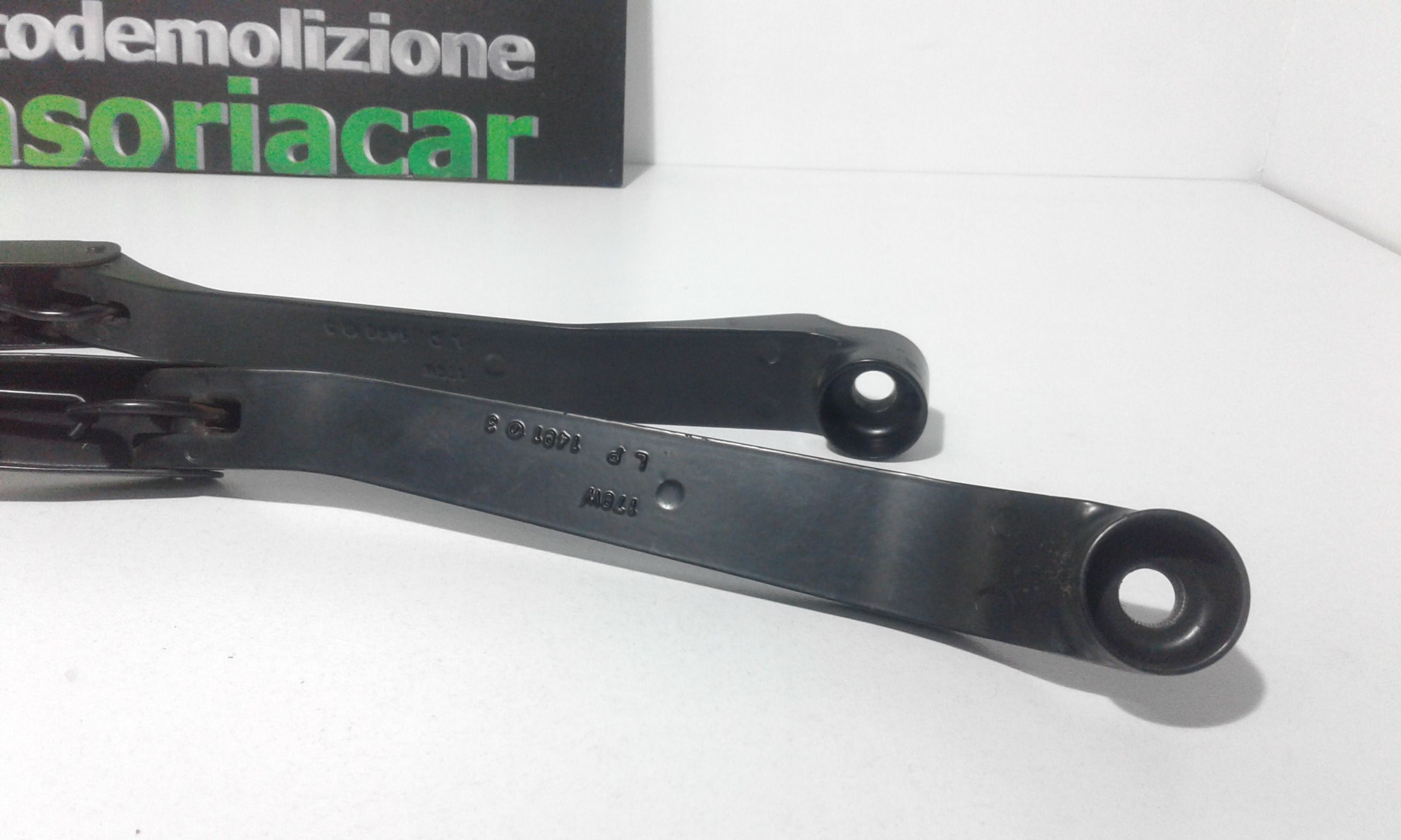 Bracci Tergi ant. TOYOTA Rav4 2 Serie