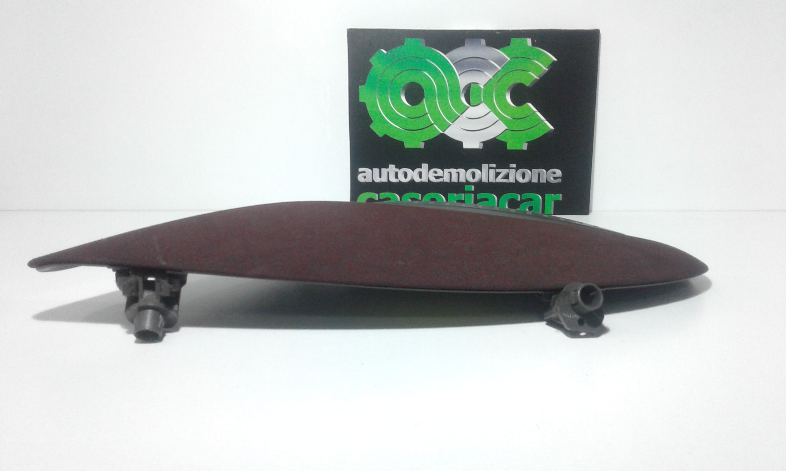 Sportellino porta oggetti