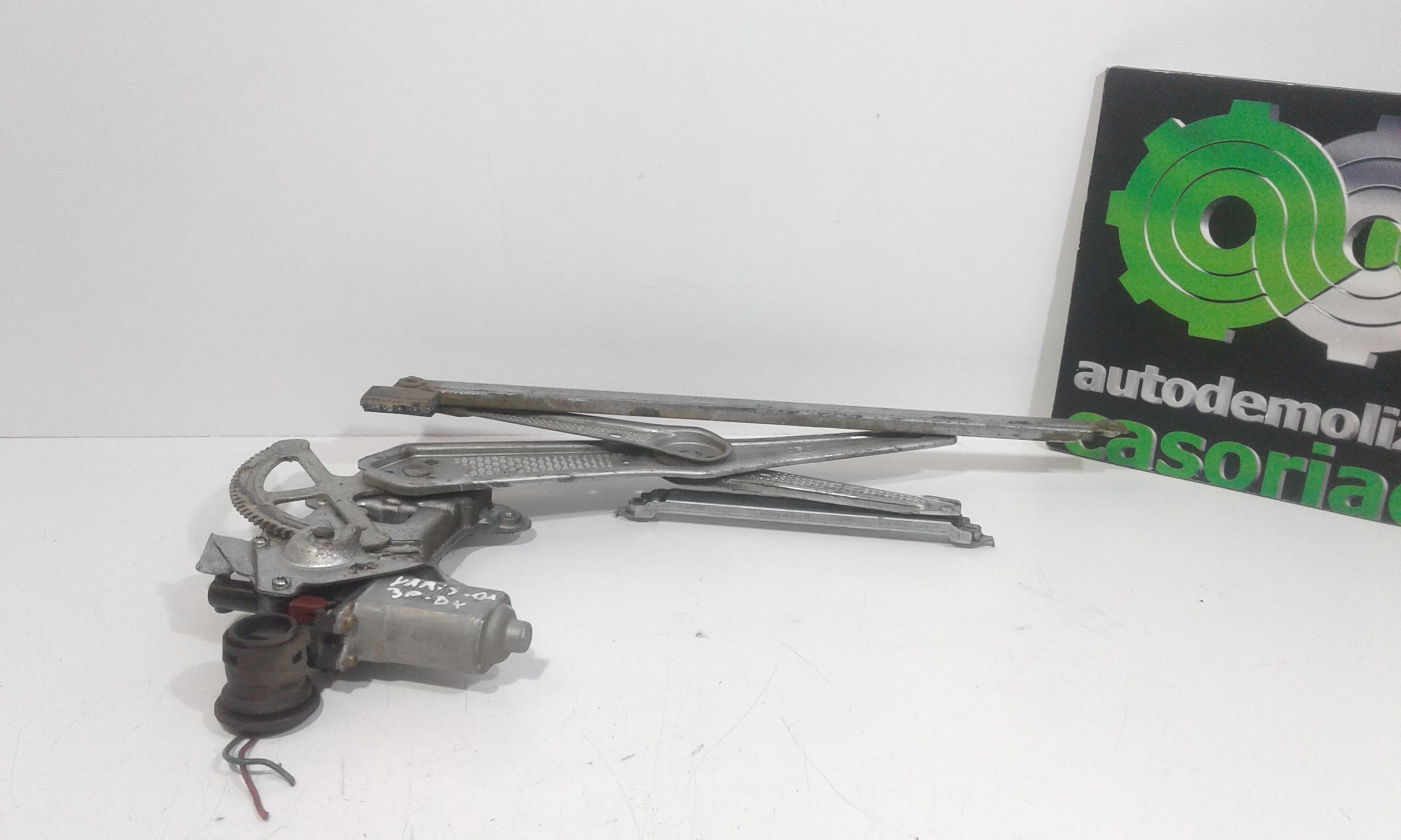 Cremagliera anteriore destra passeggero TOYOTA Yaris 1 Serie