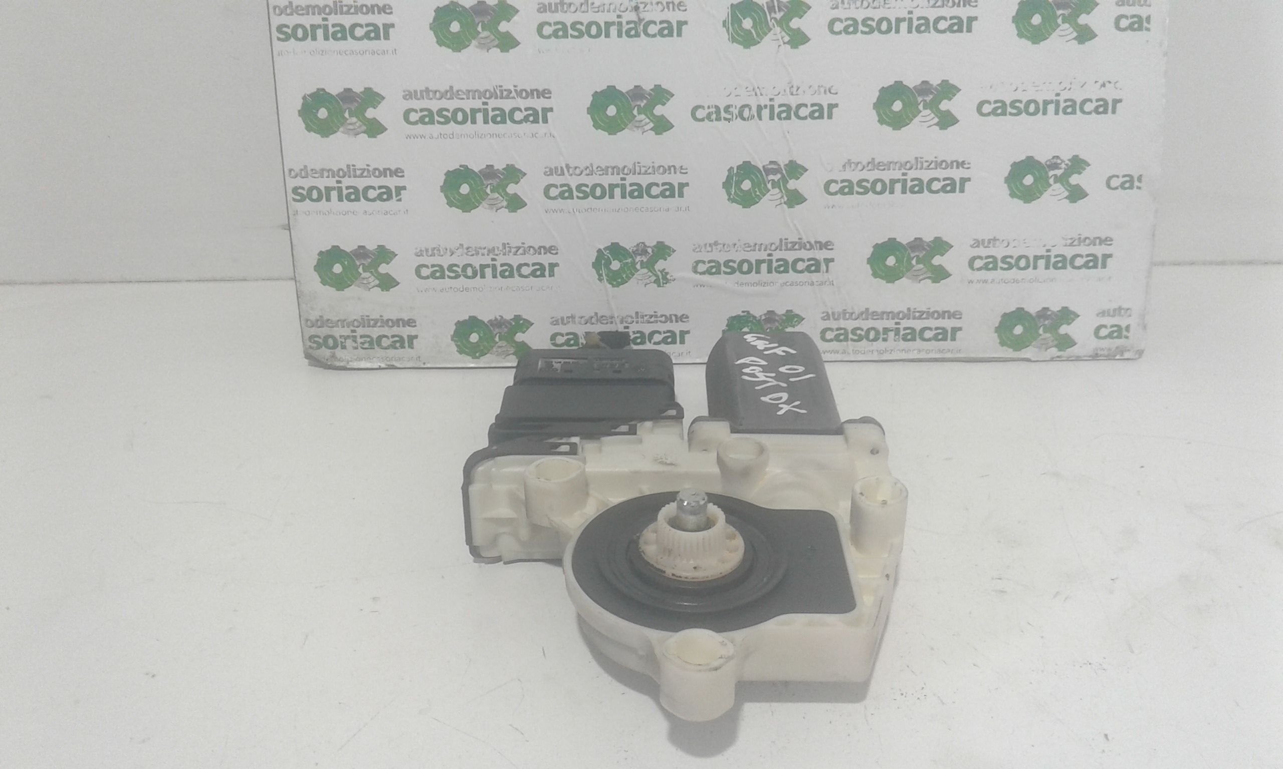 Motorino Alzavetro posteriore destra VOLKSWAGEN Golf 4 Berlina