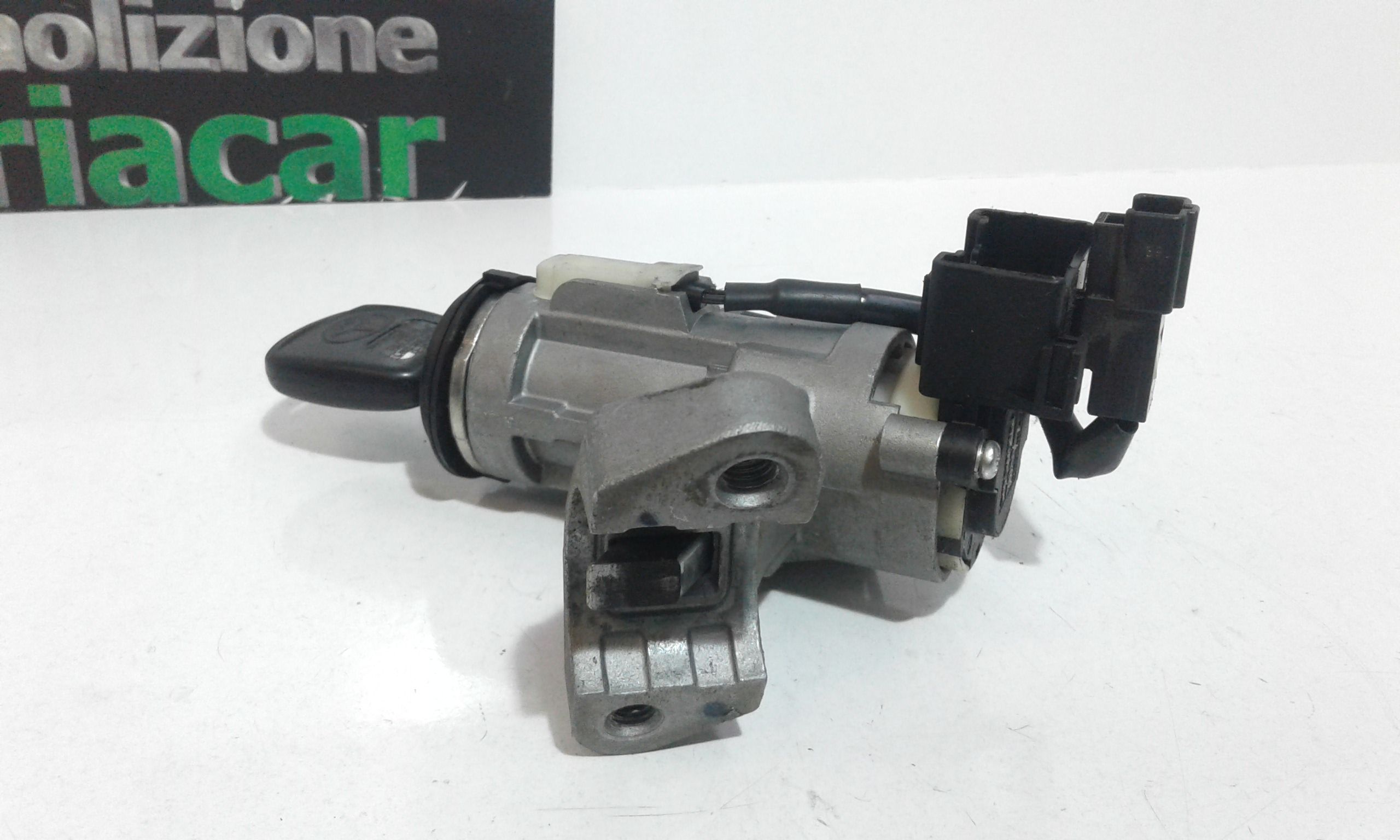 Blocchetto Accensione TOYOTA Corolla Berlina 3 Serie 3-5P