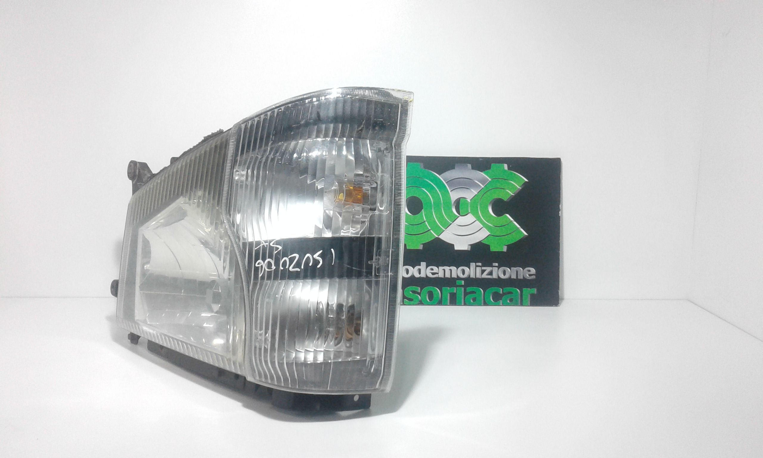 Faro anteriore Sinistro Guida ISUZU NQR 175/75
