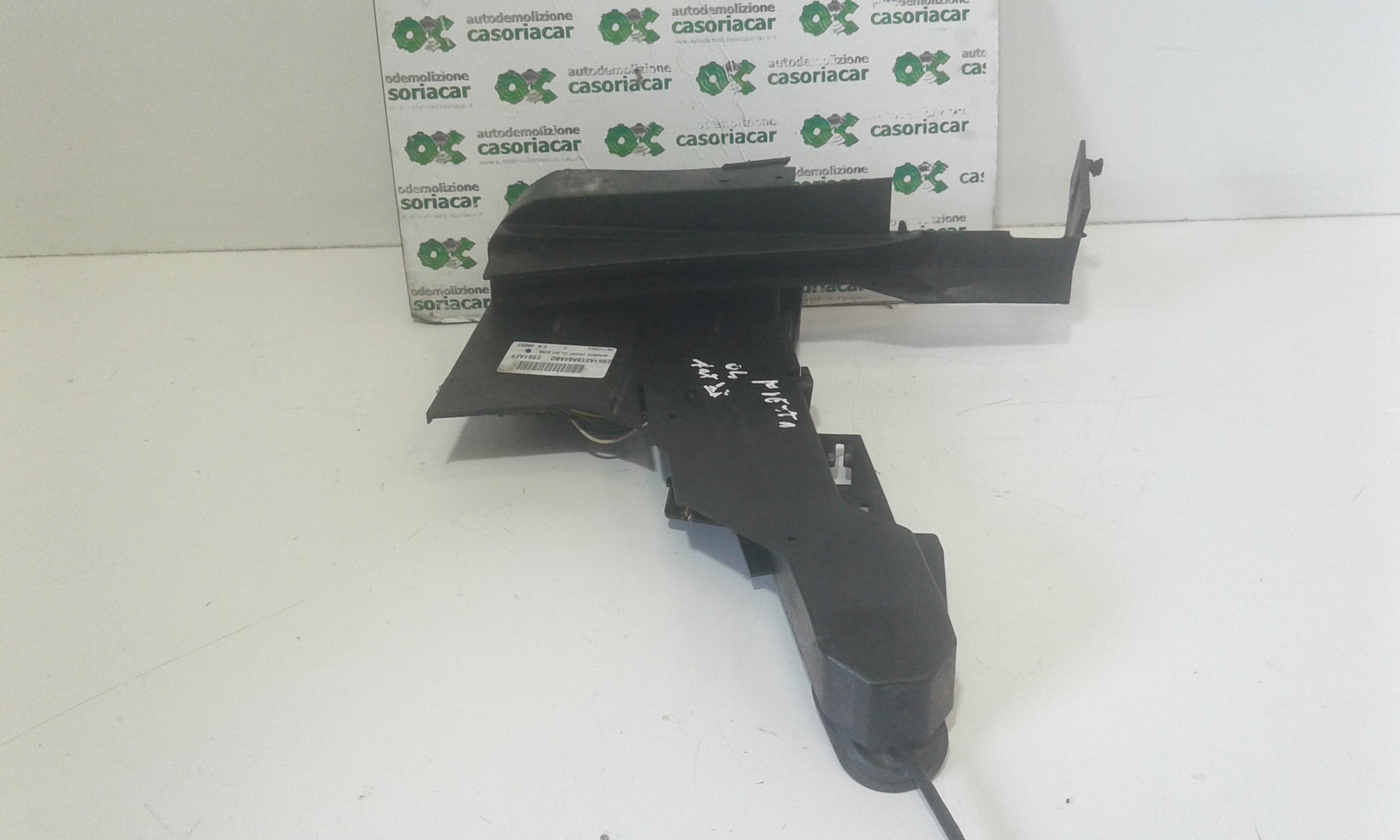 Serratura Anteriore Destra FORD Fiesta 4 Serie