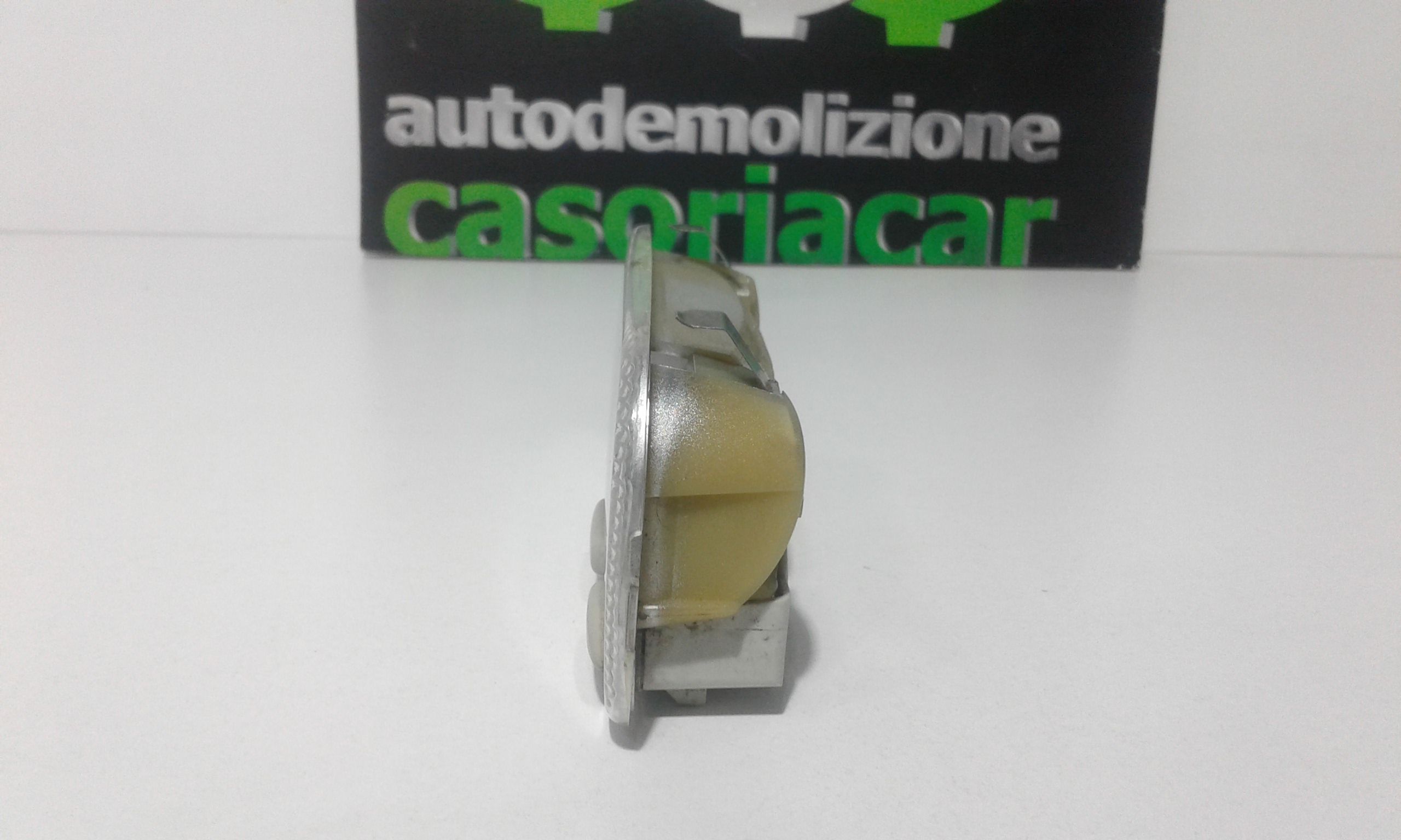 Luce di cortesia anteriore PEUGEOT 1007 1 Serie