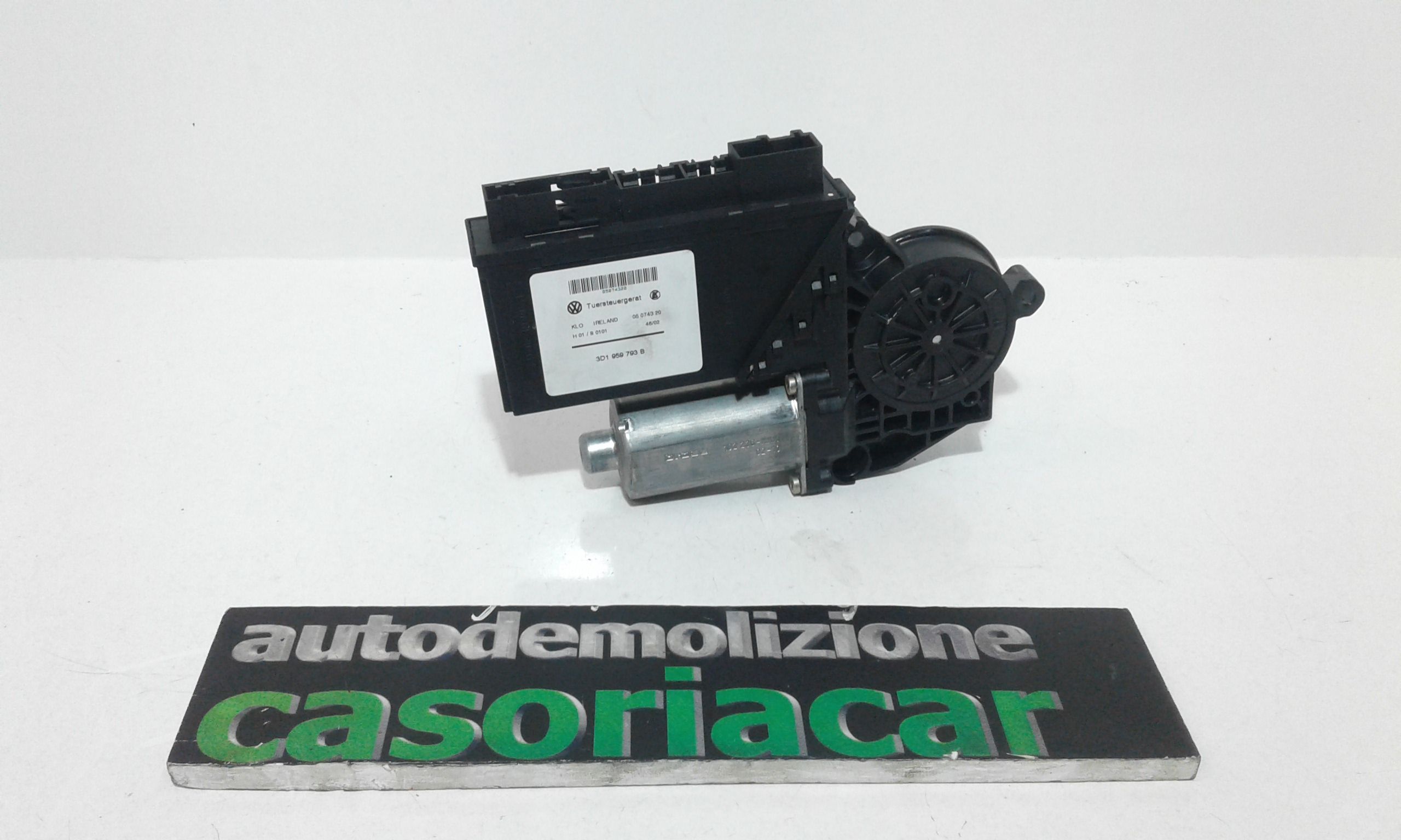 Motorino Alzavetro anteriore Sinistro VOLKSWAGEN Touareg 1 Serie