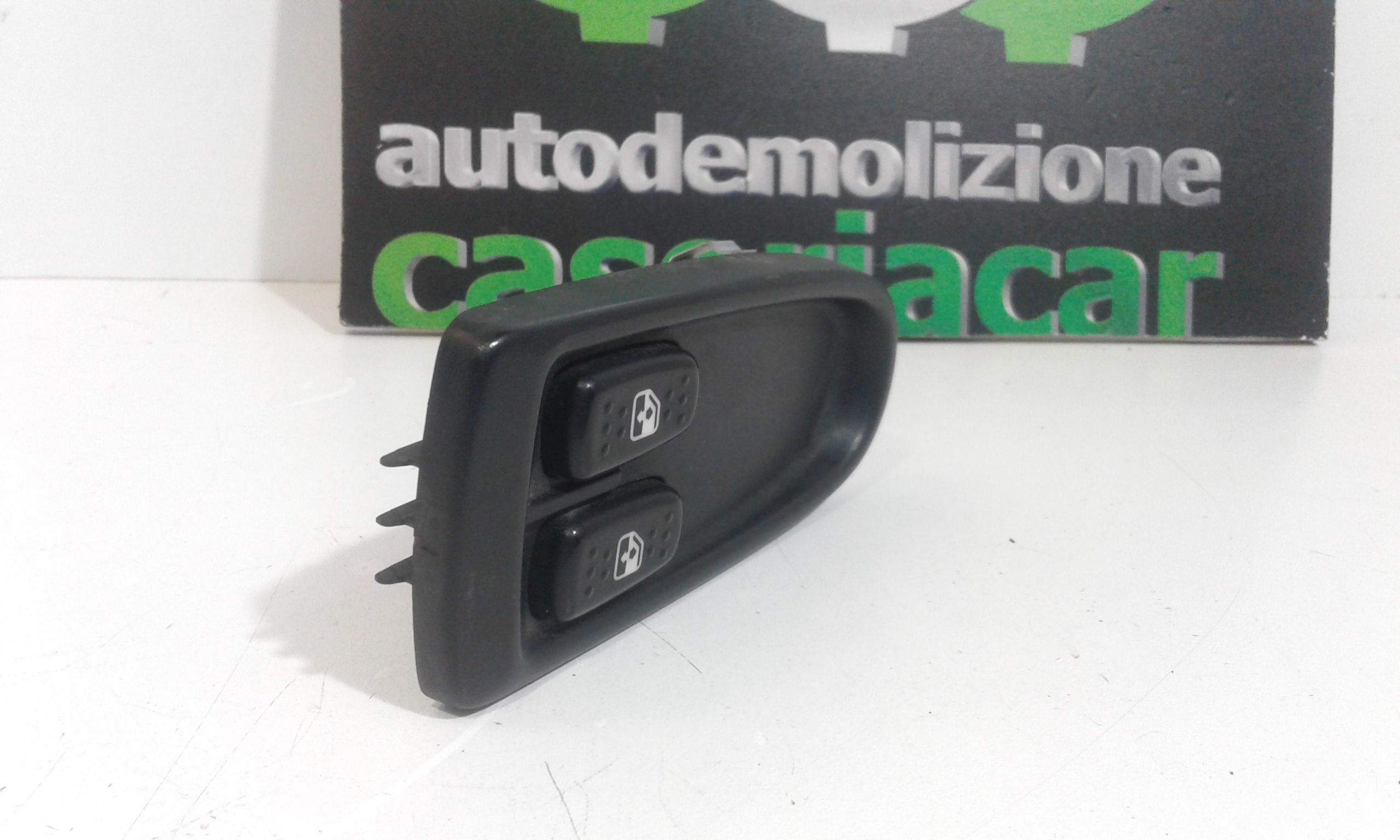 Pulsantiera Anteriore Sinistra Guida IVECO Daily 3 Serie