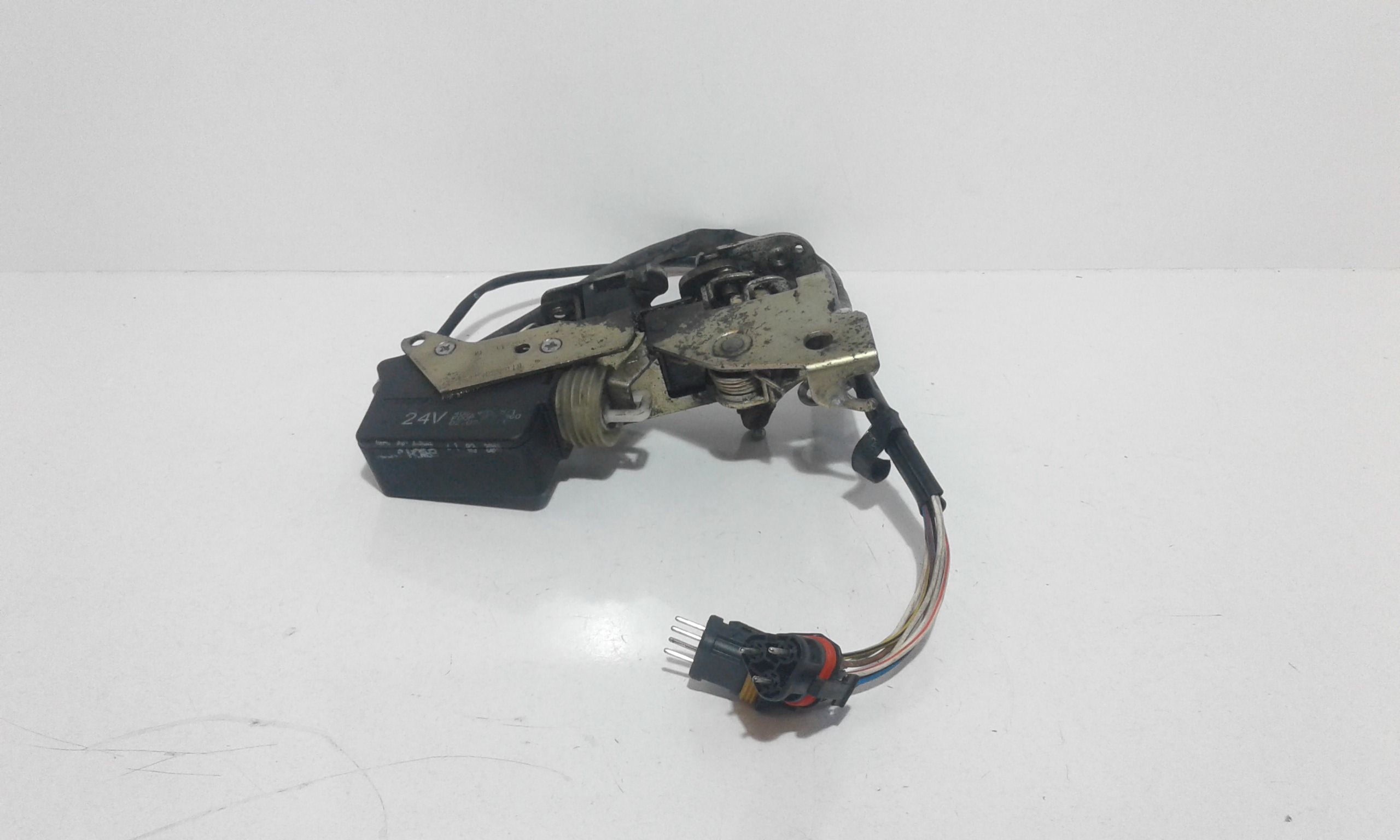 Serratura Anteriore Sinistra MAN TGA Serie 460