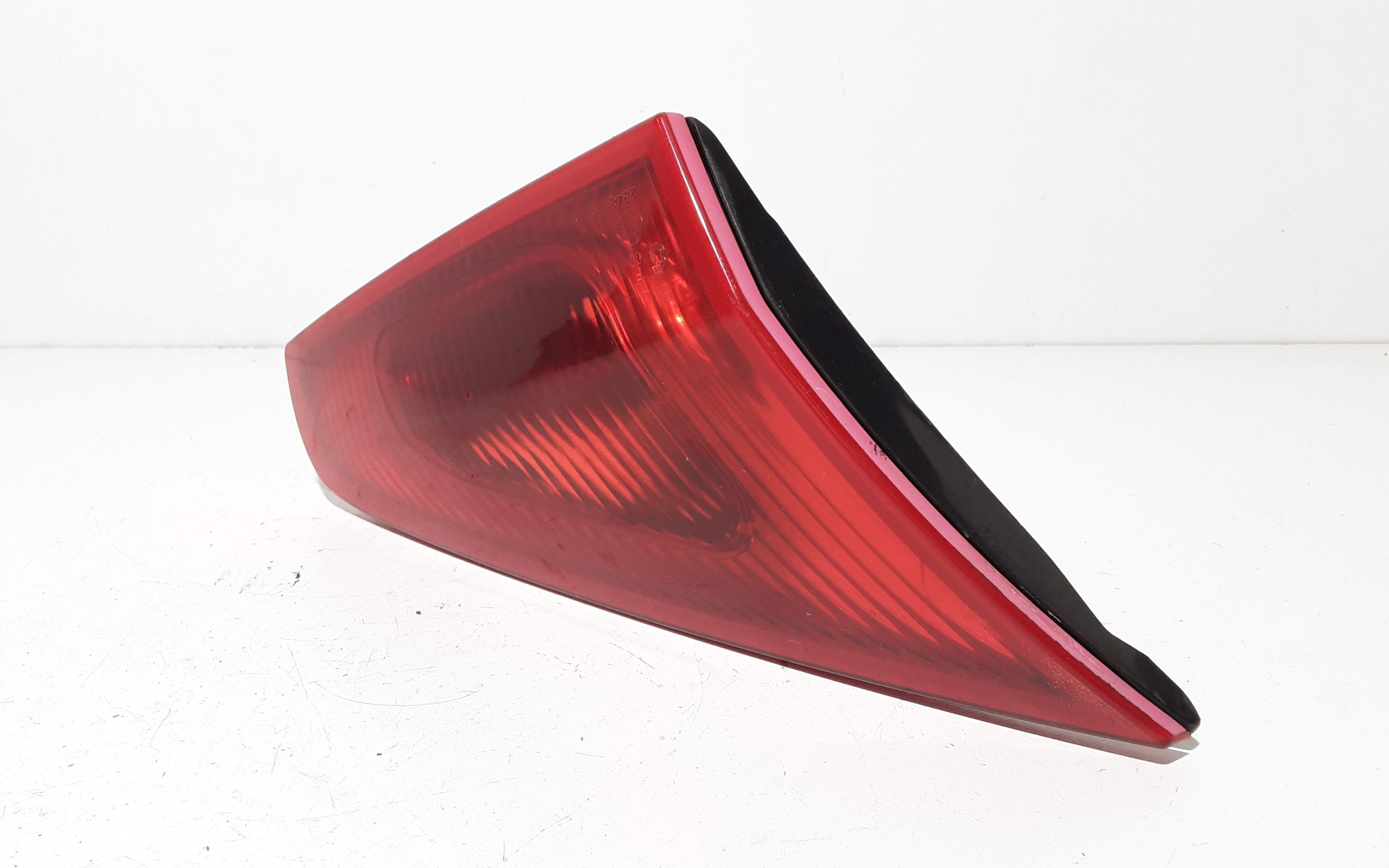 Stop Posteriore Sinistro Integrato nel Portello MITSUBISHI Colt Serie 3P (CZ)