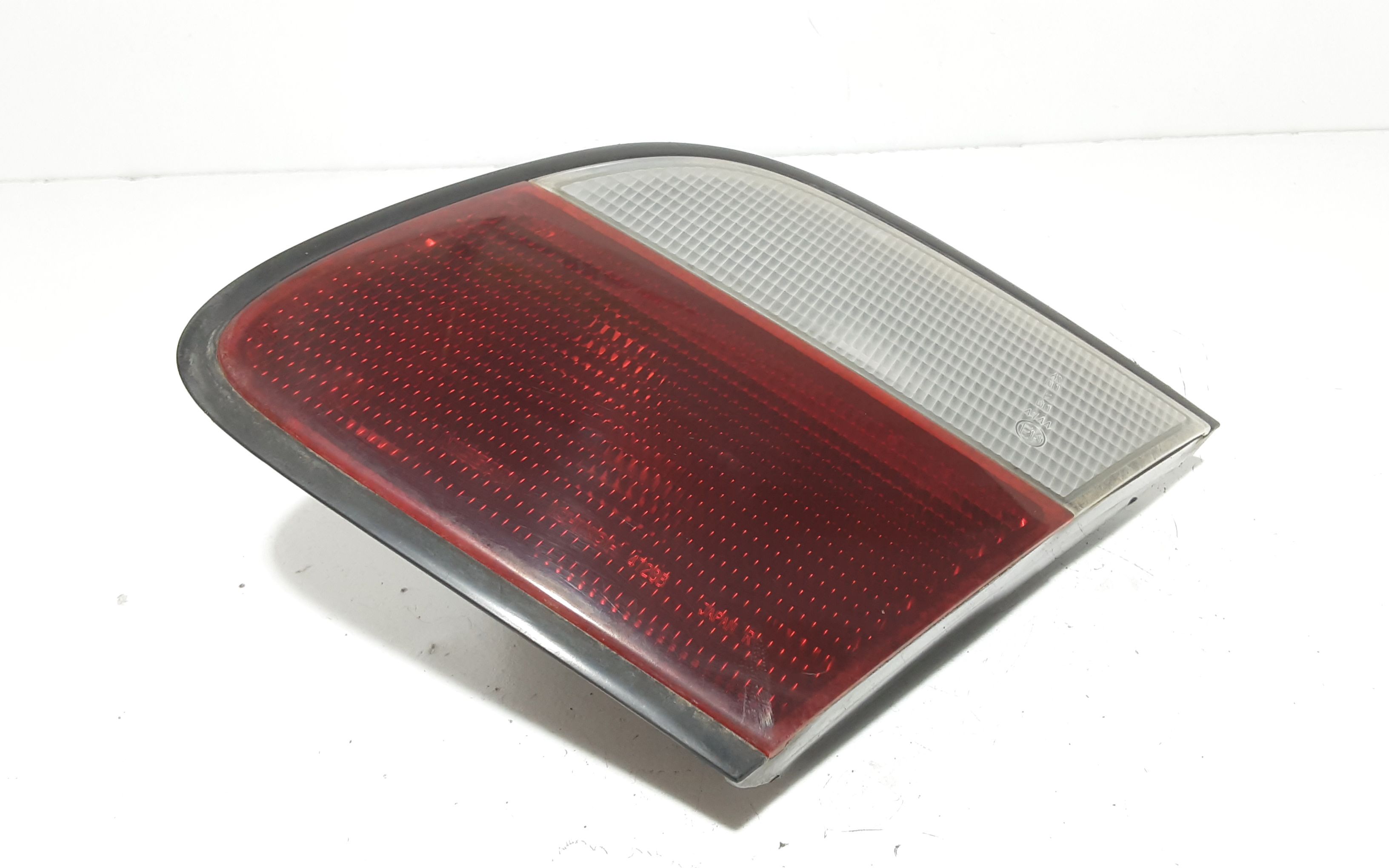 Stop Posteriore Destro Integrato nel Portello NISSAN Almera 1 Serie