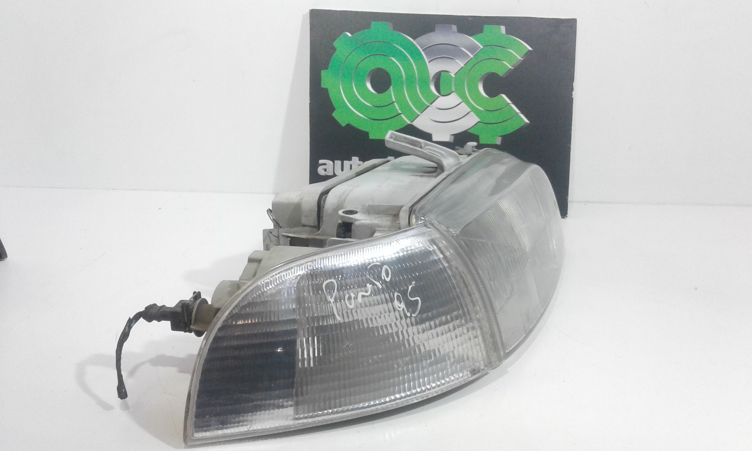 Faro anteriore Destro Passeggero FIAT Punto Berlina 3P