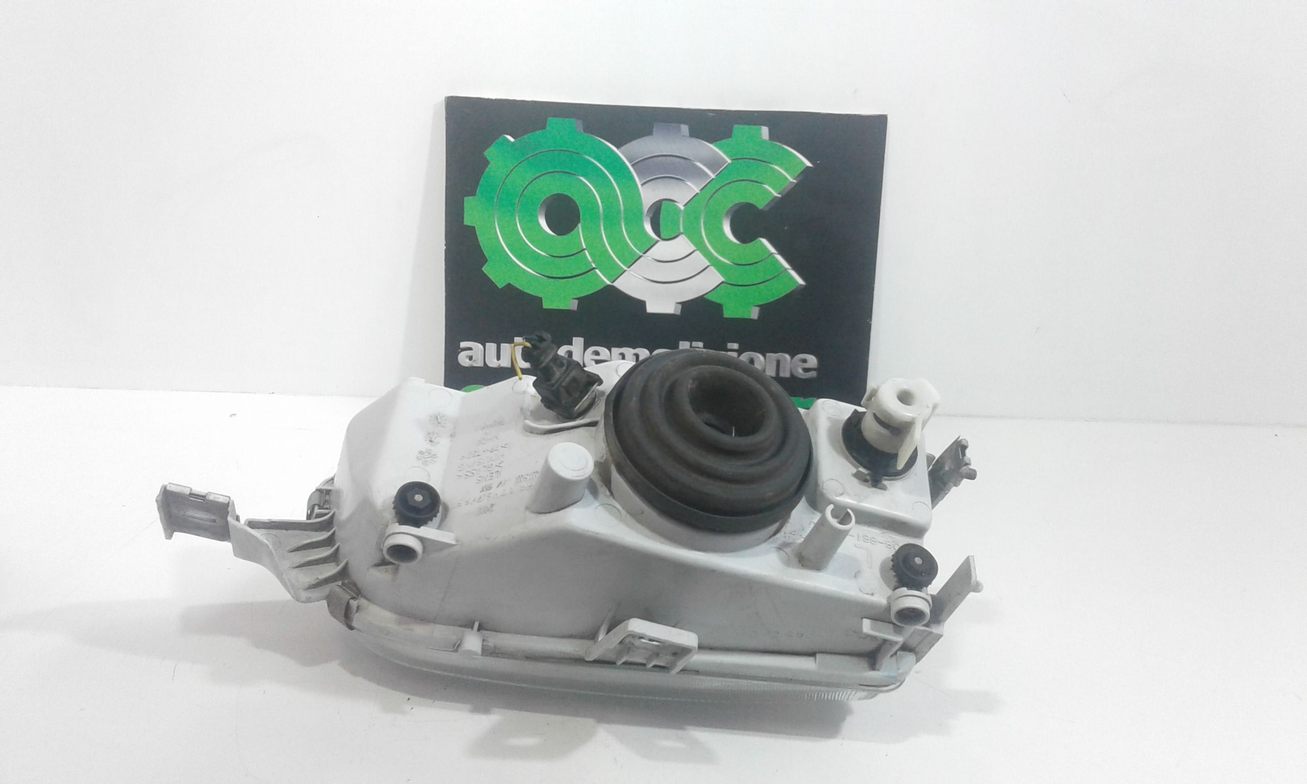 Faro anteriore Sinistro Guida FIAT Punto Berlina 3P