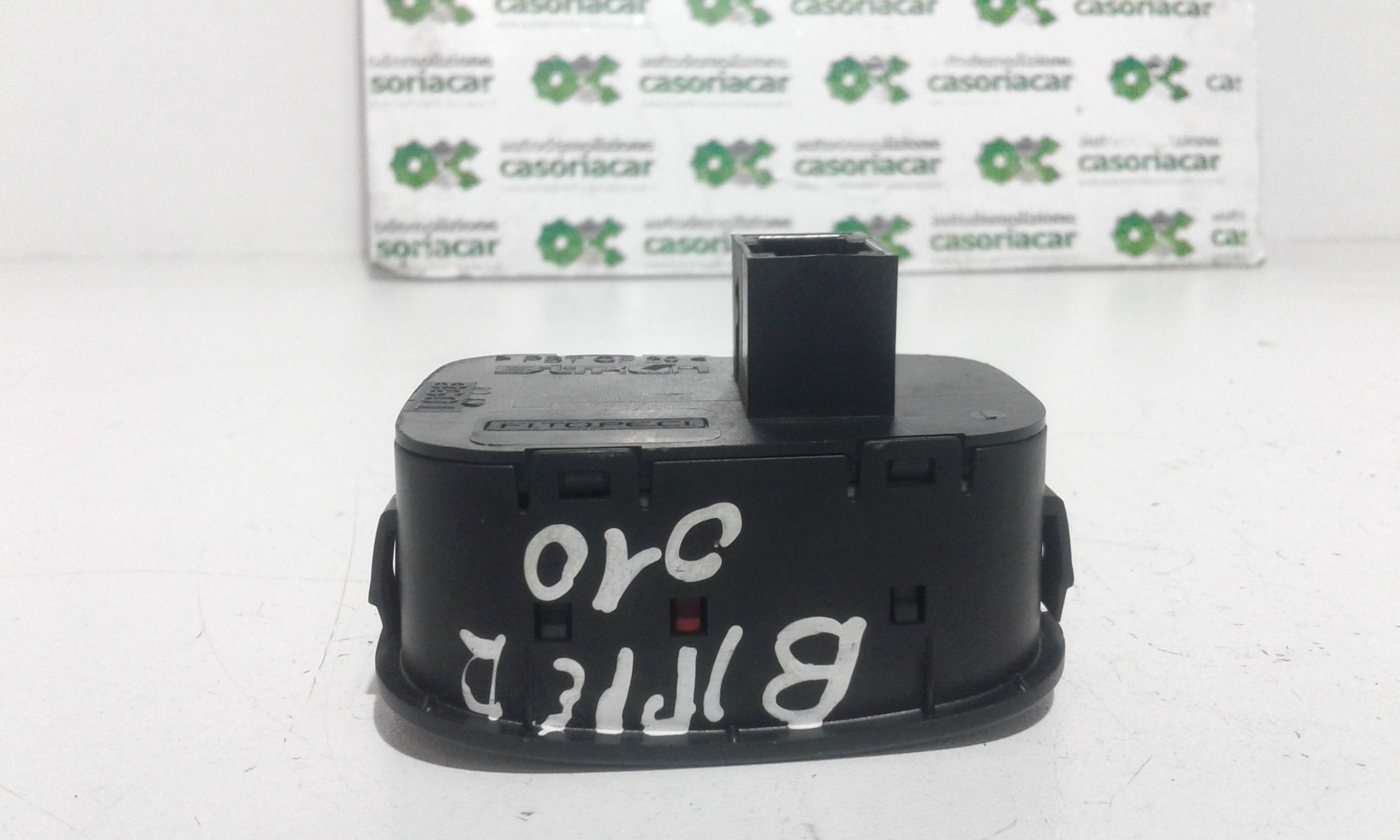 Pulsante luci di emergenza PEUGEOT Bipper 1 Serie