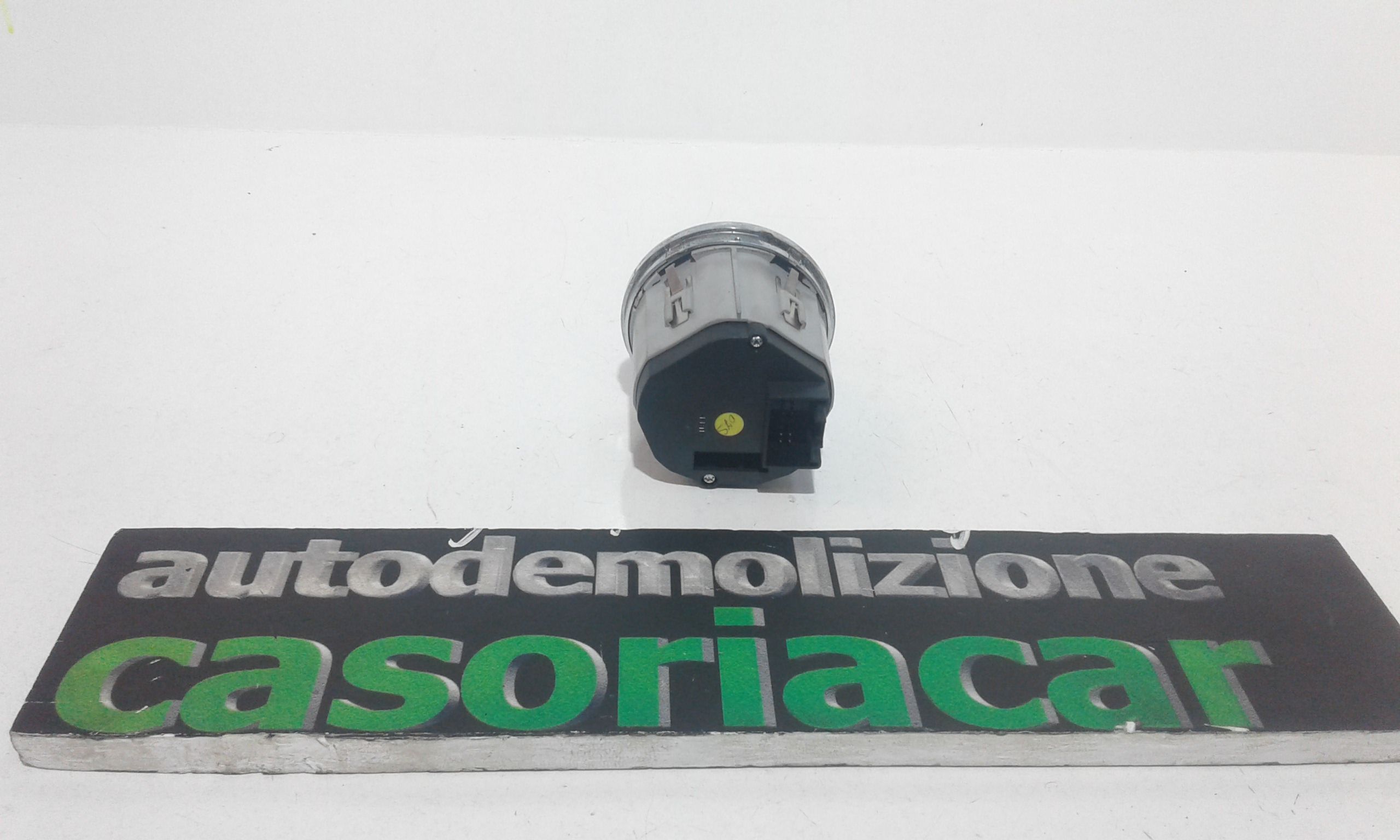 Interruttore bloccaggio differenziale VOLKSWAGEN Touareg 1 Serie