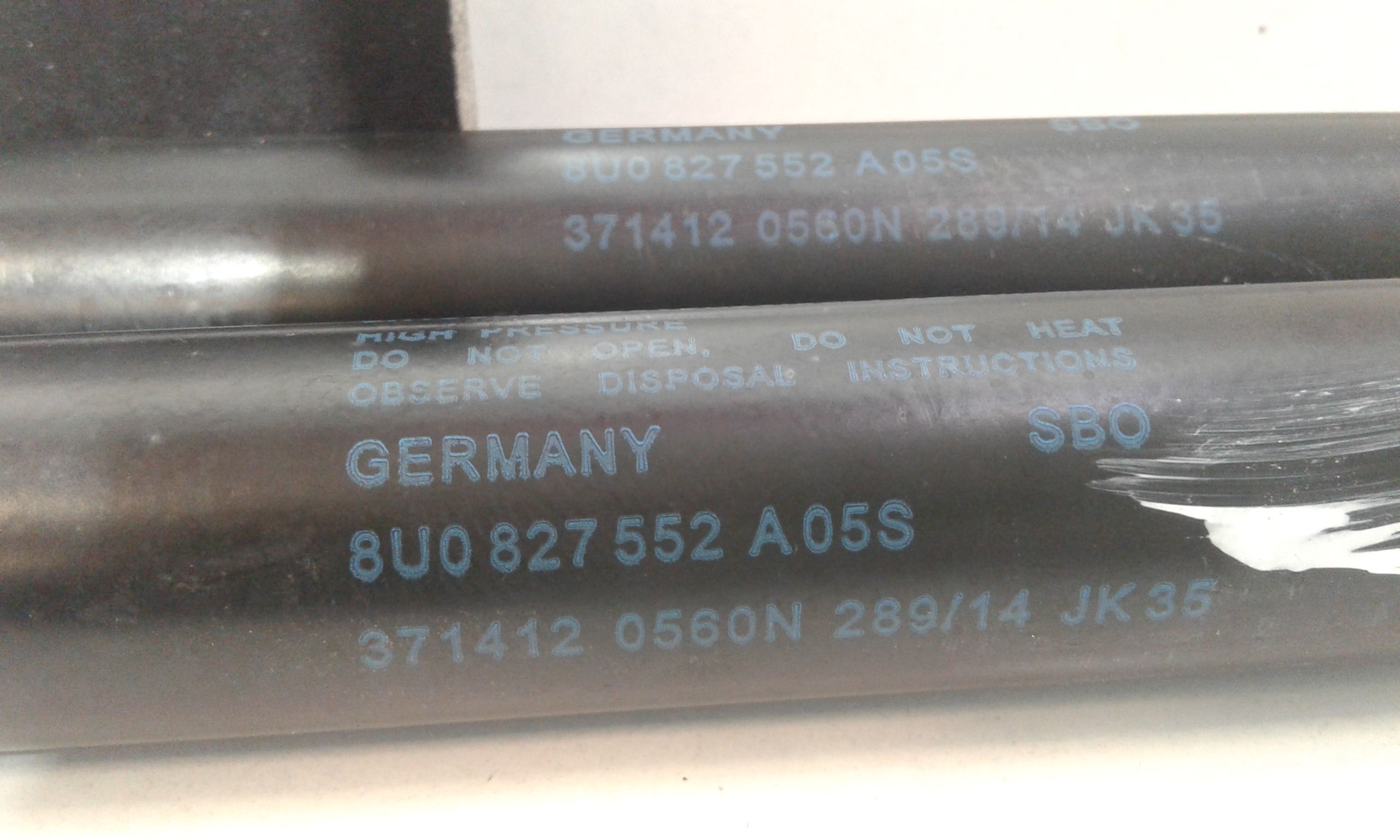 Pistoncini cofano Post. AUDI Q3 1 Serie