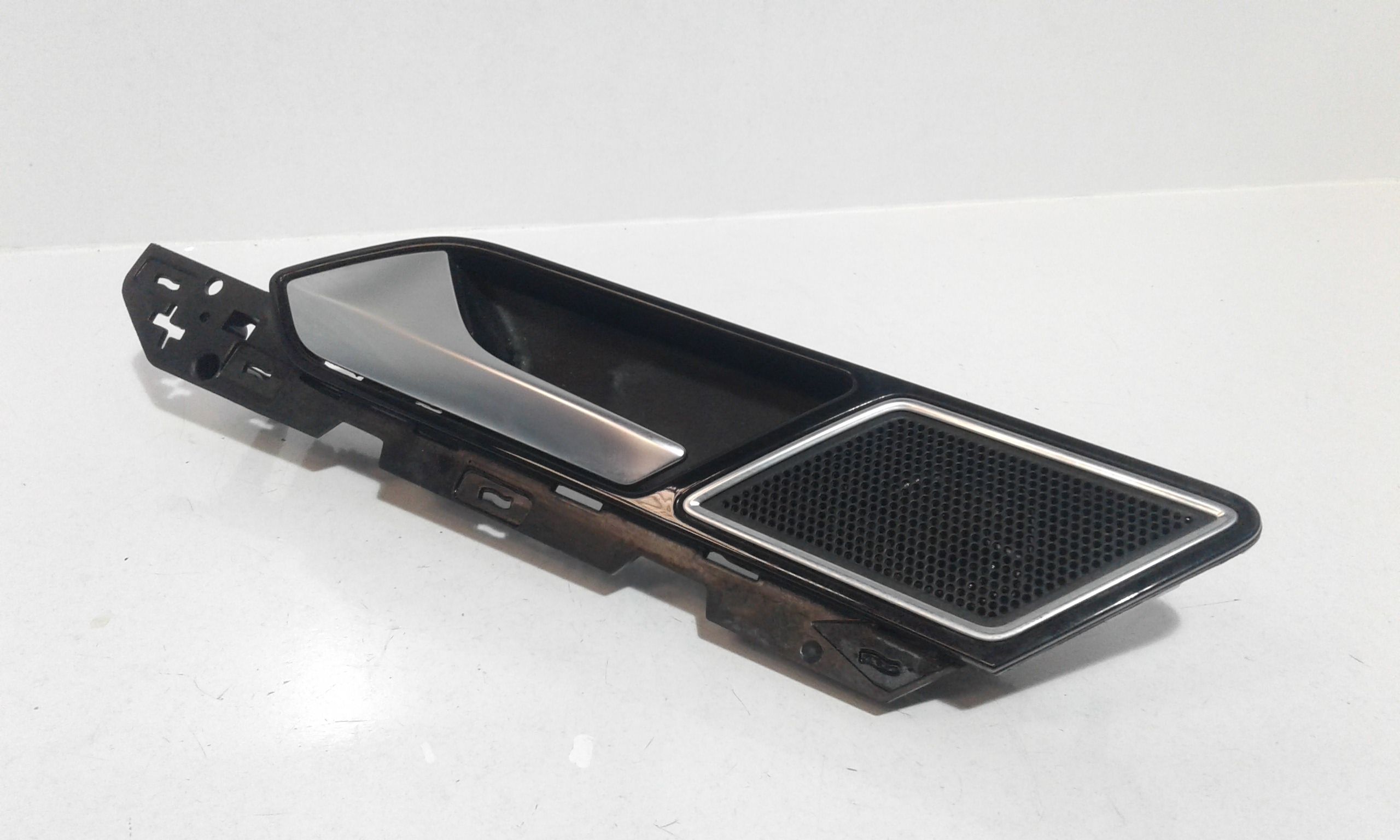 Maniglia interna Posteriore Sinistra VOLKSWAGEN Passat Berlina 5 Serie