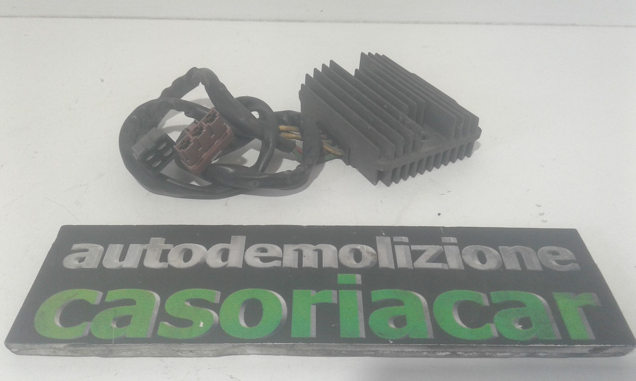 Regolatore di tensione PIAGGIO Beverly Cruiser 250cc ie