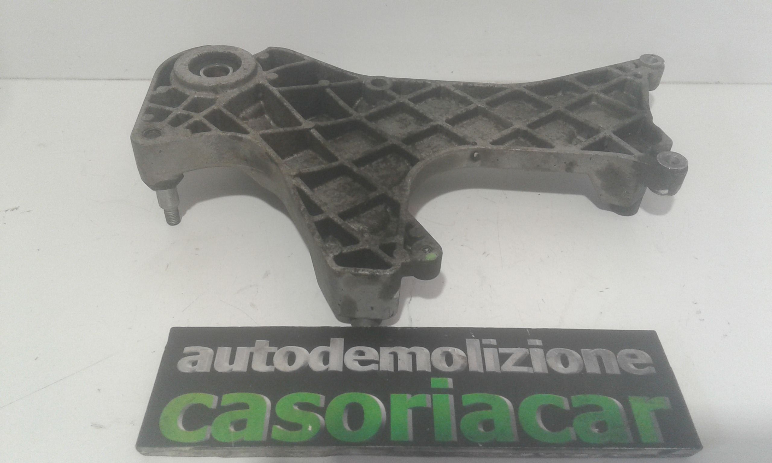 Staffa supporto marmitta PIAGGIO Beverly Cruiser 250cc ie