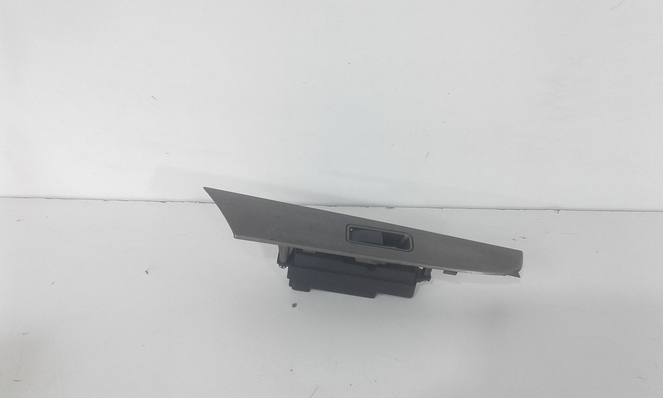 Pulsantiera Anteriore Destra Passeggero MAZDA 3 Berlina 1 Serie