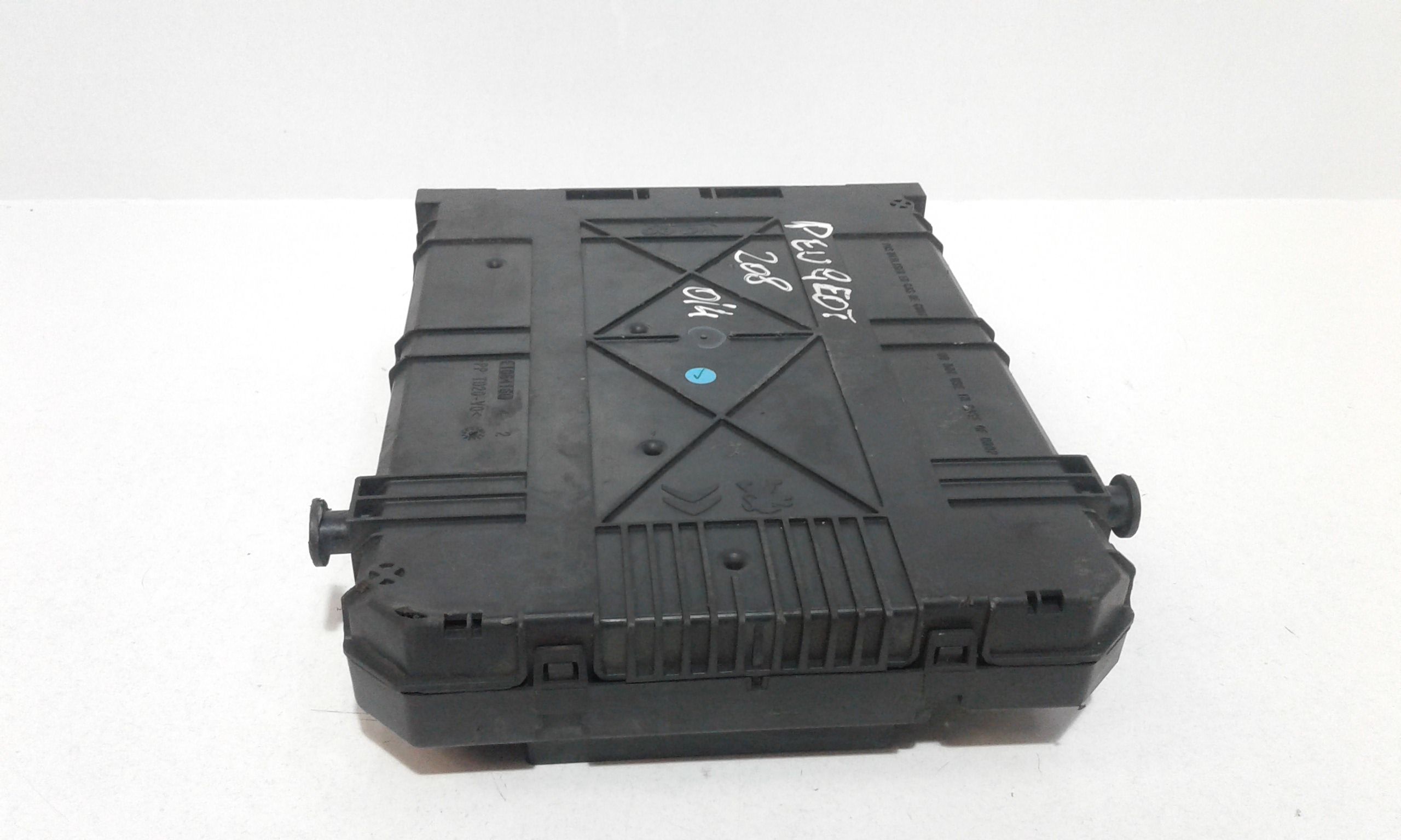 Centralina porta fusibili PEUGEOT 208 1 Serie