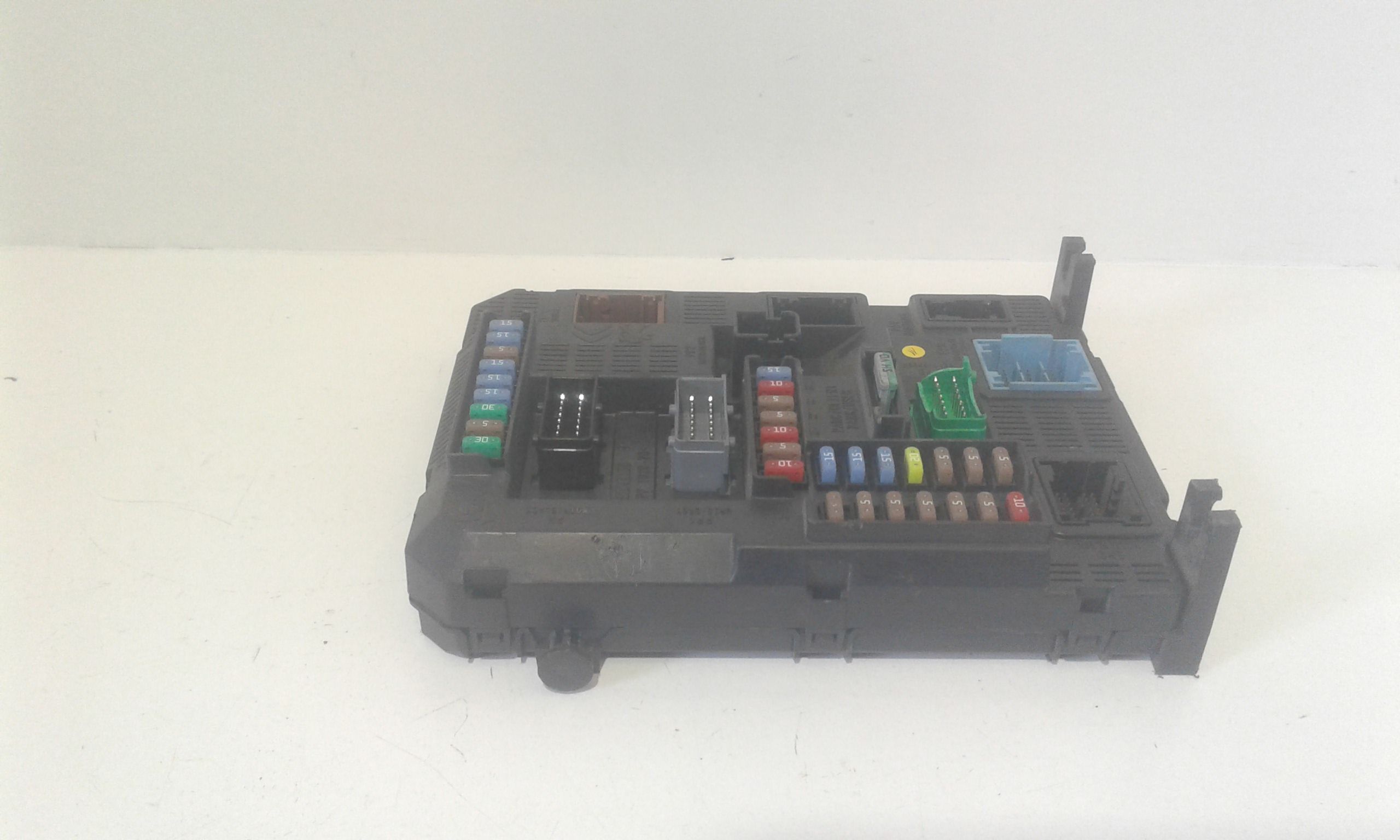 Centralina porta fusibili PEUGEOT 208 1 Serie