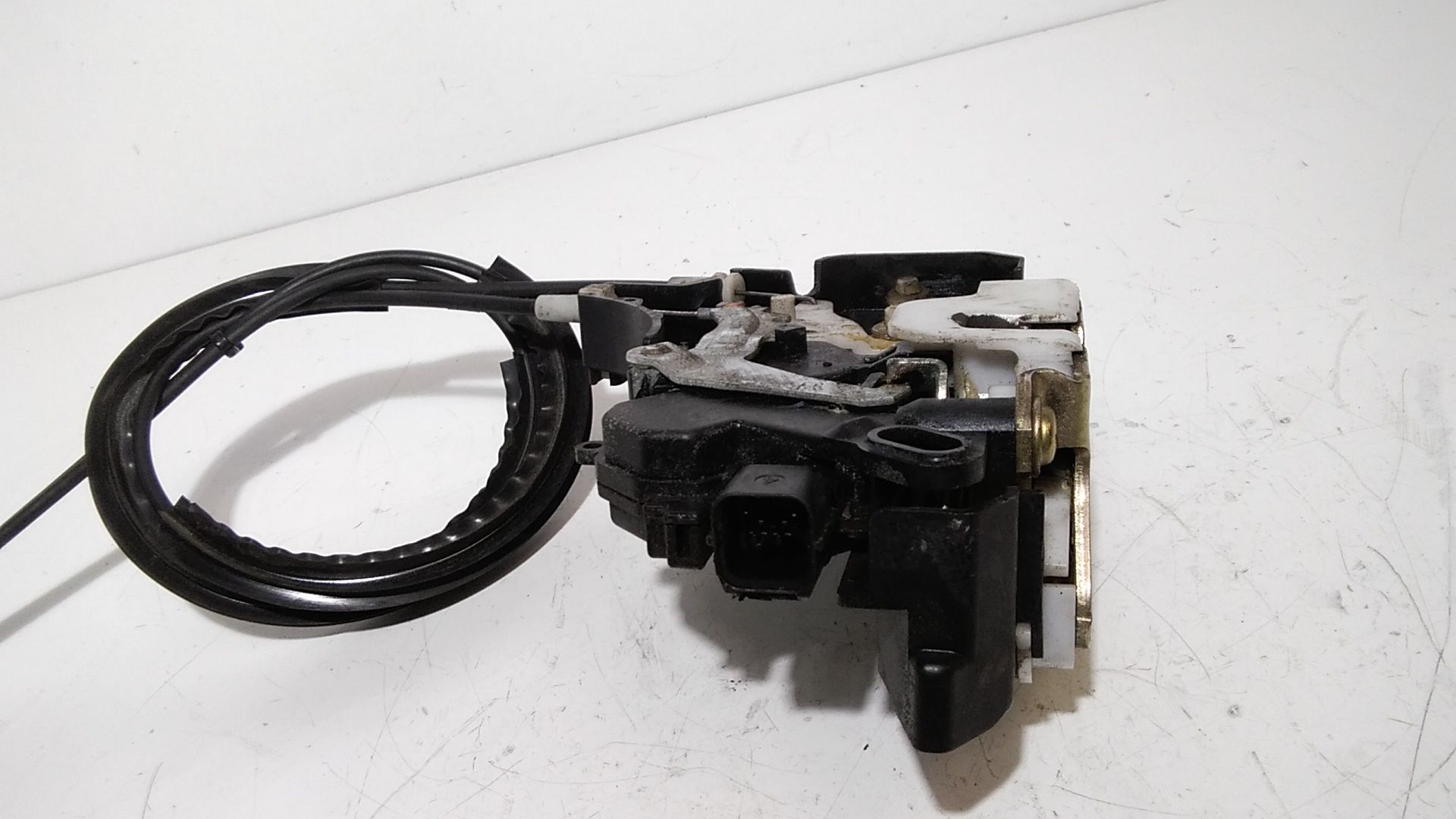 Serratura Anteriore Destra MITSUBISHI Colt Serie 3P (CZ)