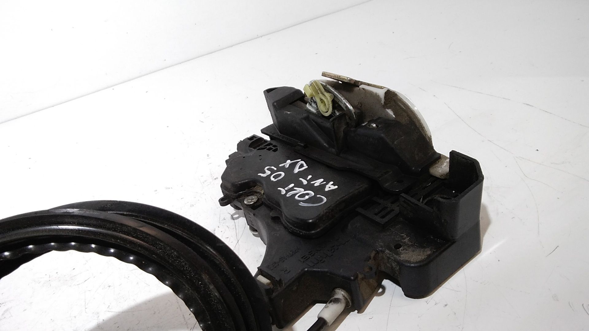 Serratura Anteriore Destra MITSUBISHI Colt Serie 3P (CZ)