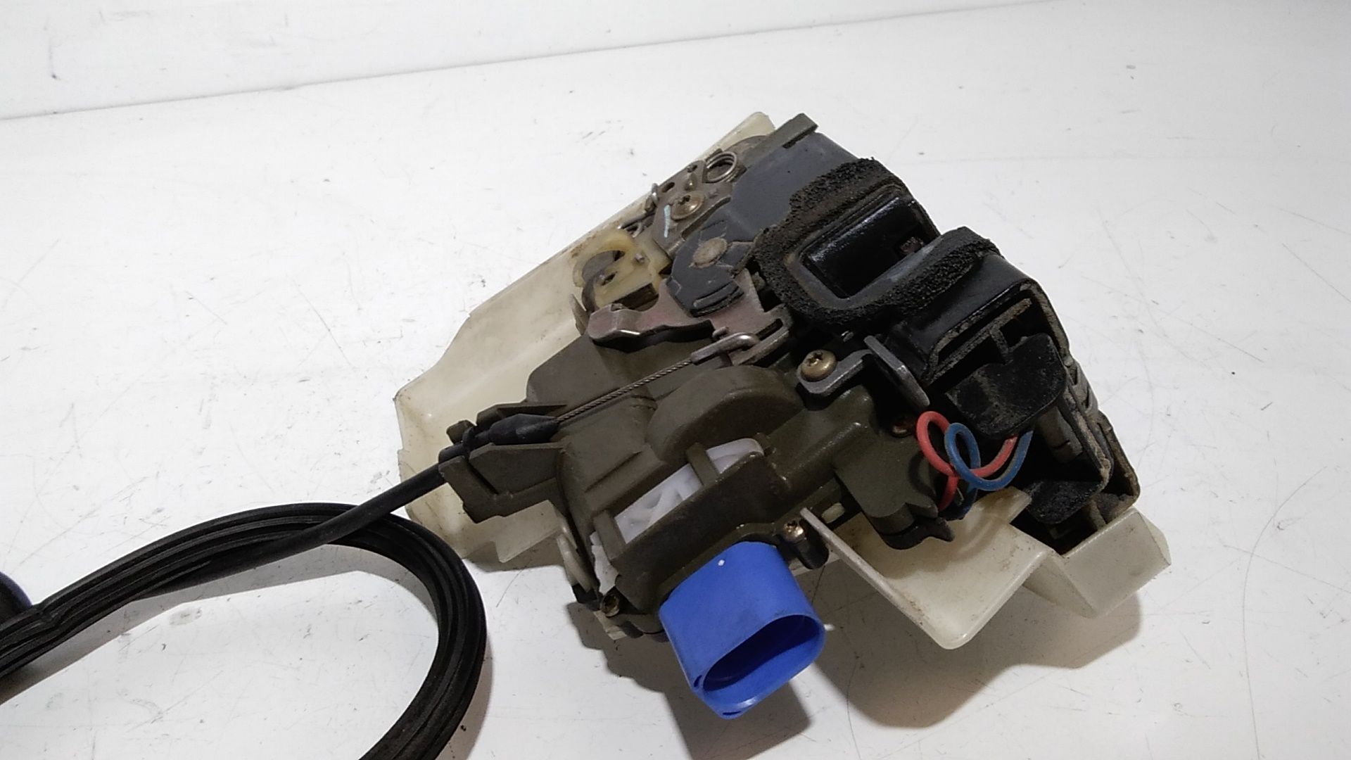 Serratura Anteriore Destra VOLKSWAGEN Polo 4 Serie