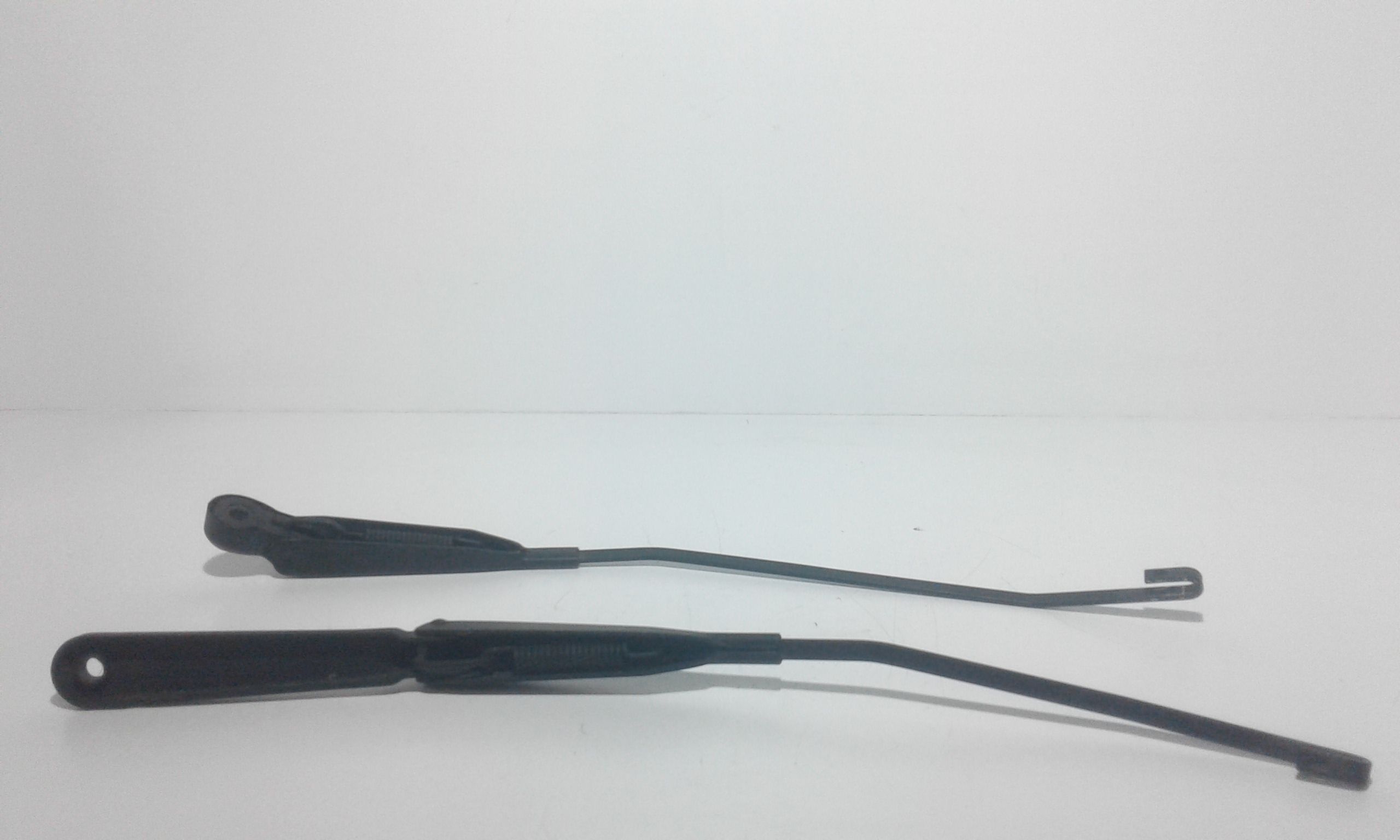 Bracci Tergi ant. NISSAN Kubistar 1 Serie