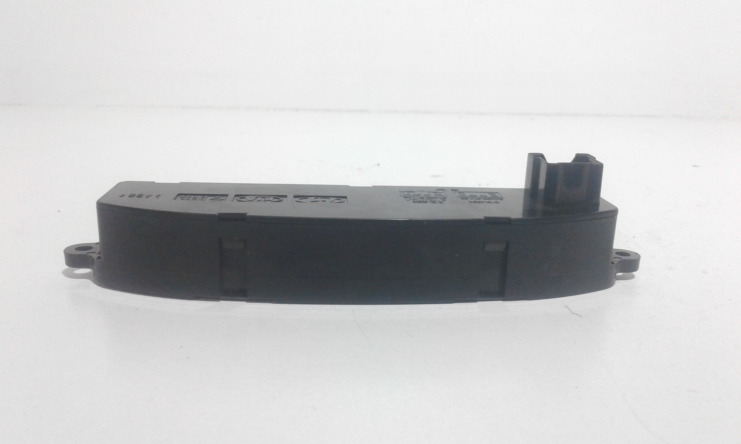 Display KIA Cerato 1 Serie