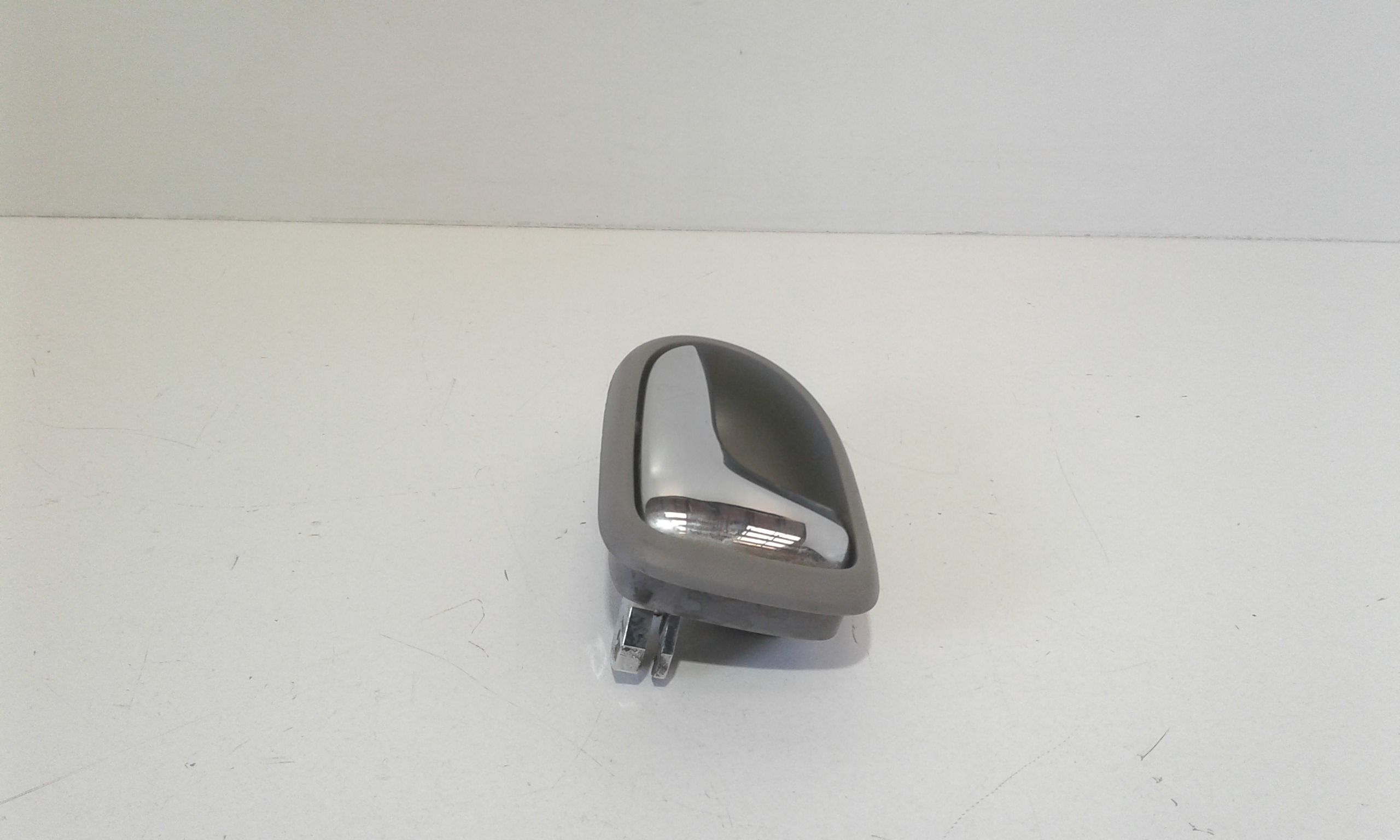 Maniglia interna Posteriore Destra MAZDA Premacy 1 Serie