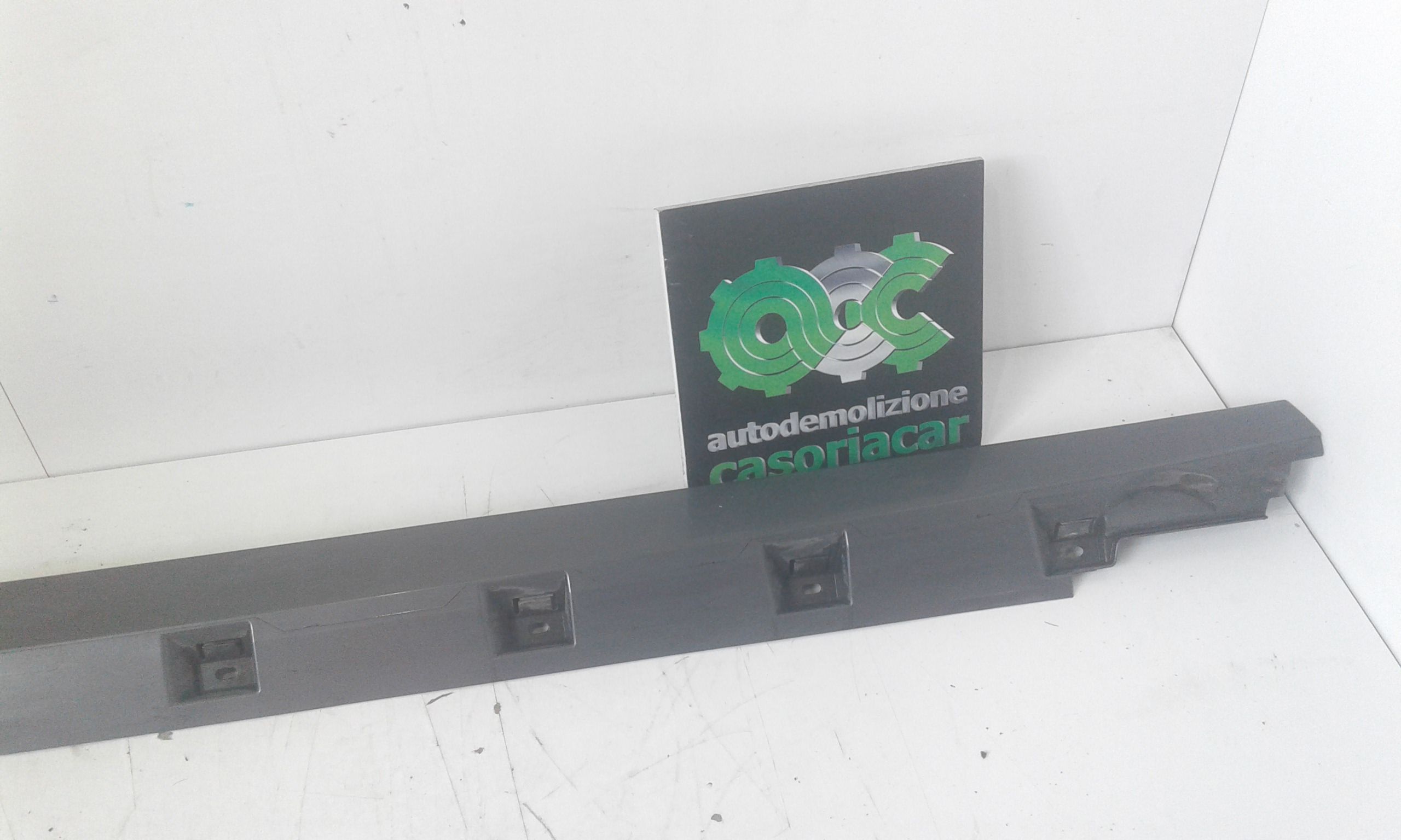 Minigonna Laterale Destra VOLKSWAGEN Passat Berlina 5 Serie