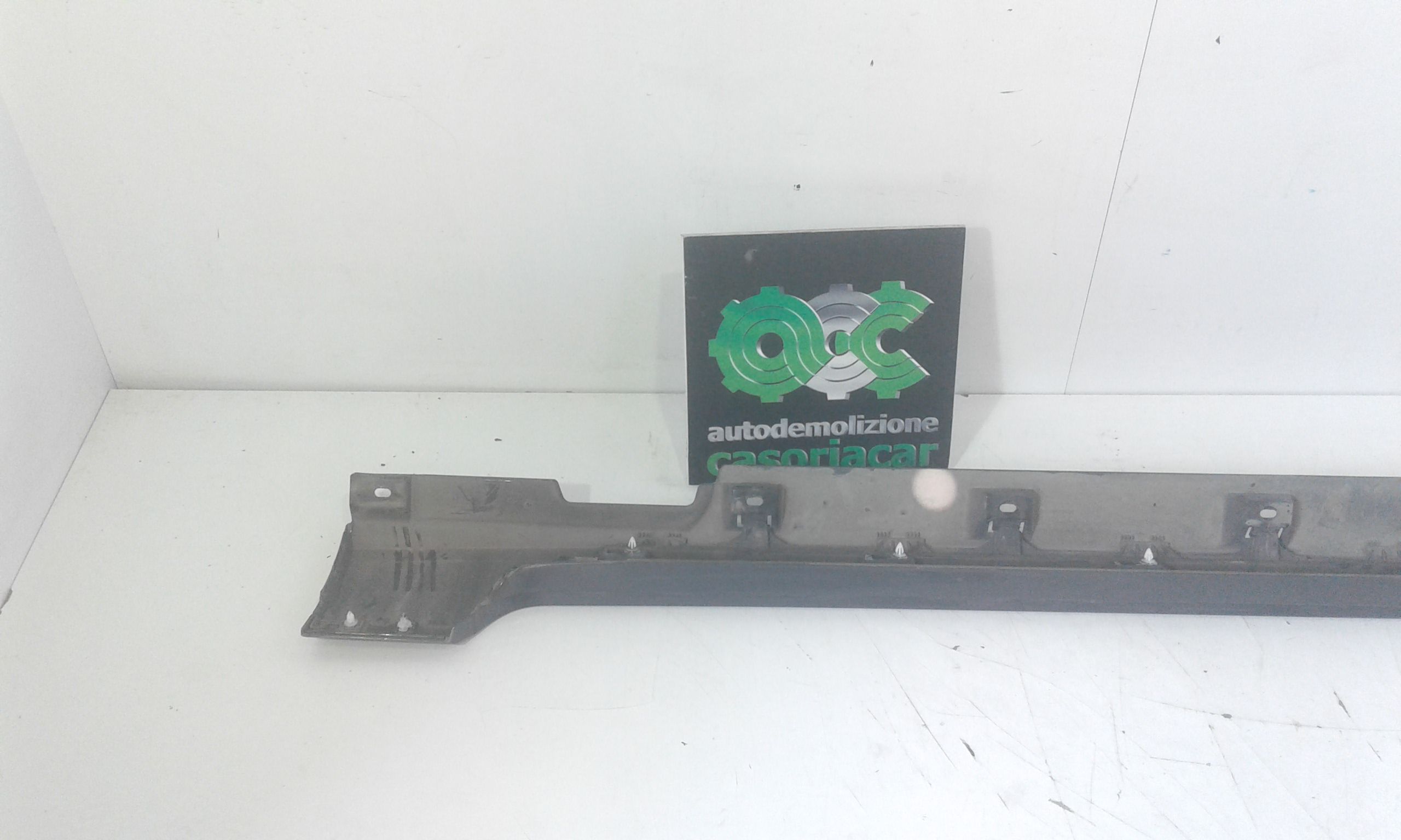 Minigonna Laterale Destra VOLKSWAGEN Passat Berlina 5 Serie