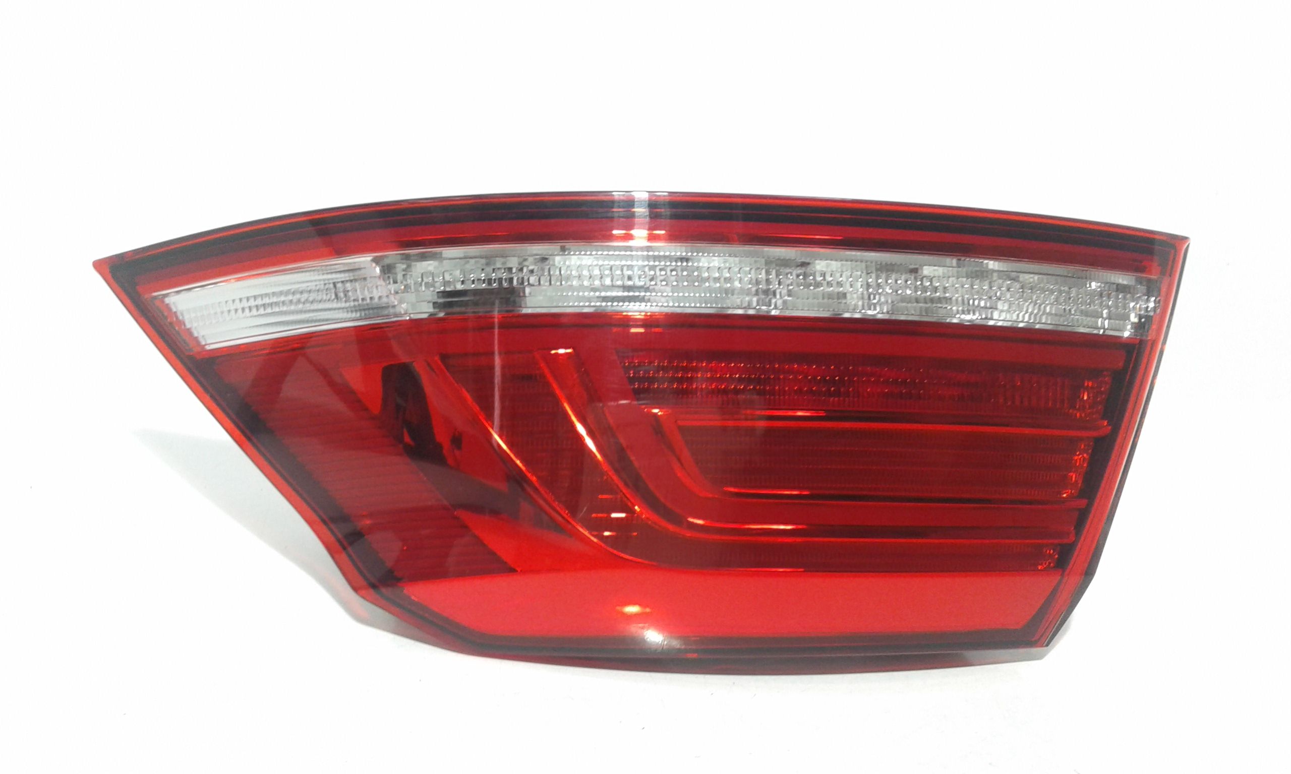 Stop fanale posteriore a LED Destro Passeggero VOLKSWAGEN Passat Berlina 5 Serie