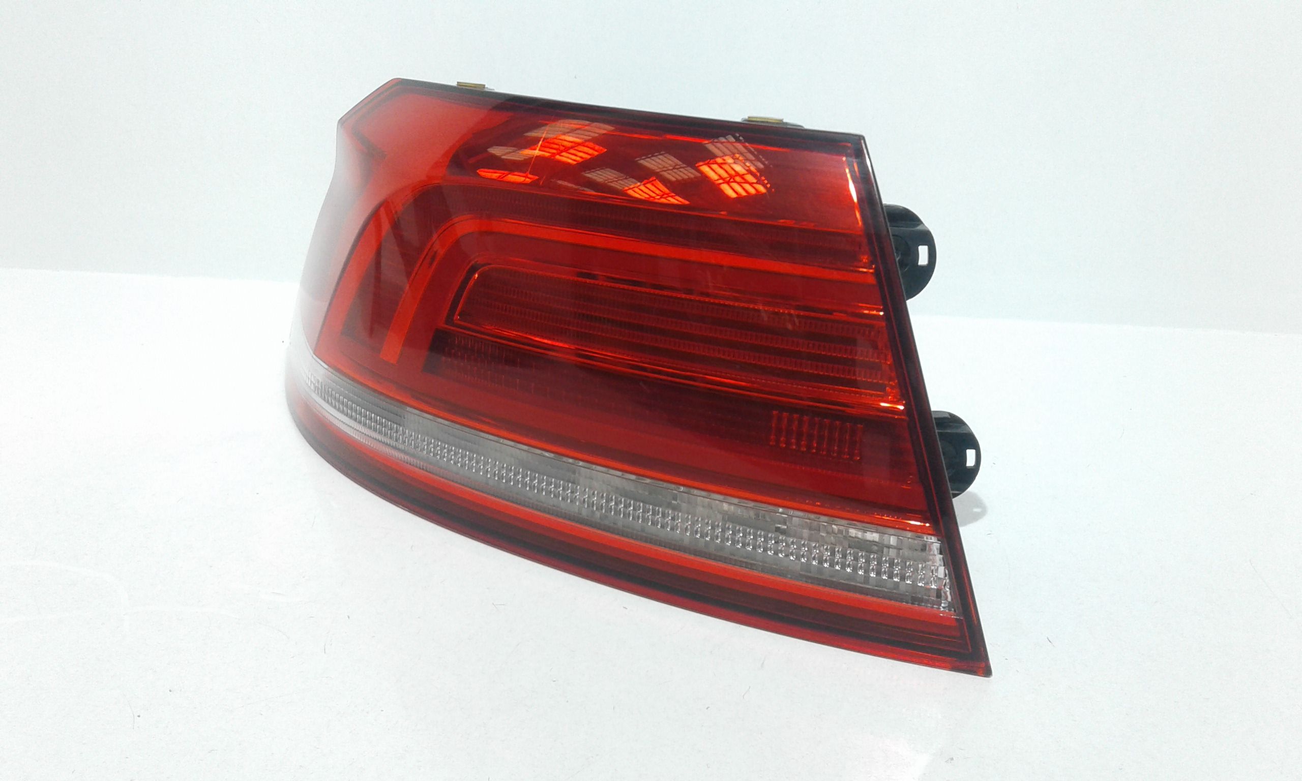 Stop fanale Posteriore sinistro a LED lato Guida VOLKSWAGEN Passat Berlina 5 Serie