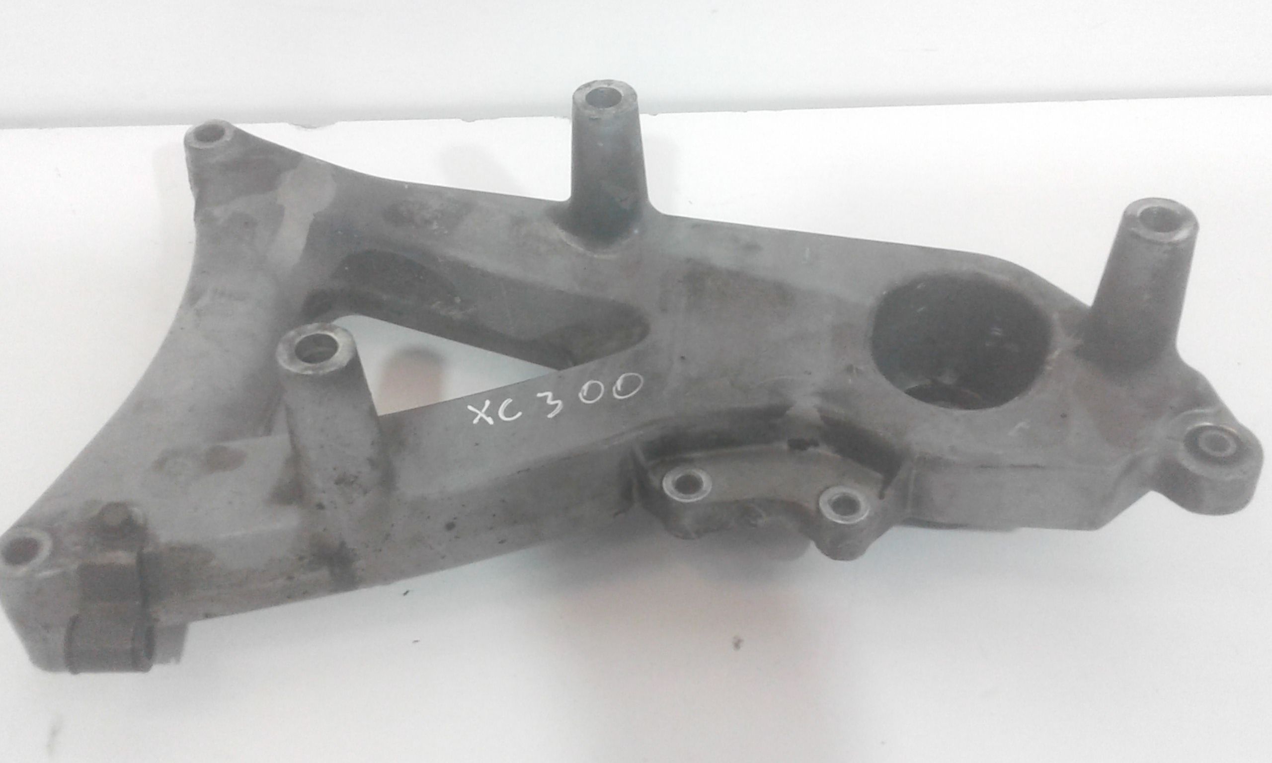 Staffa supporto marmitta Aprilia Leonardo 150cc