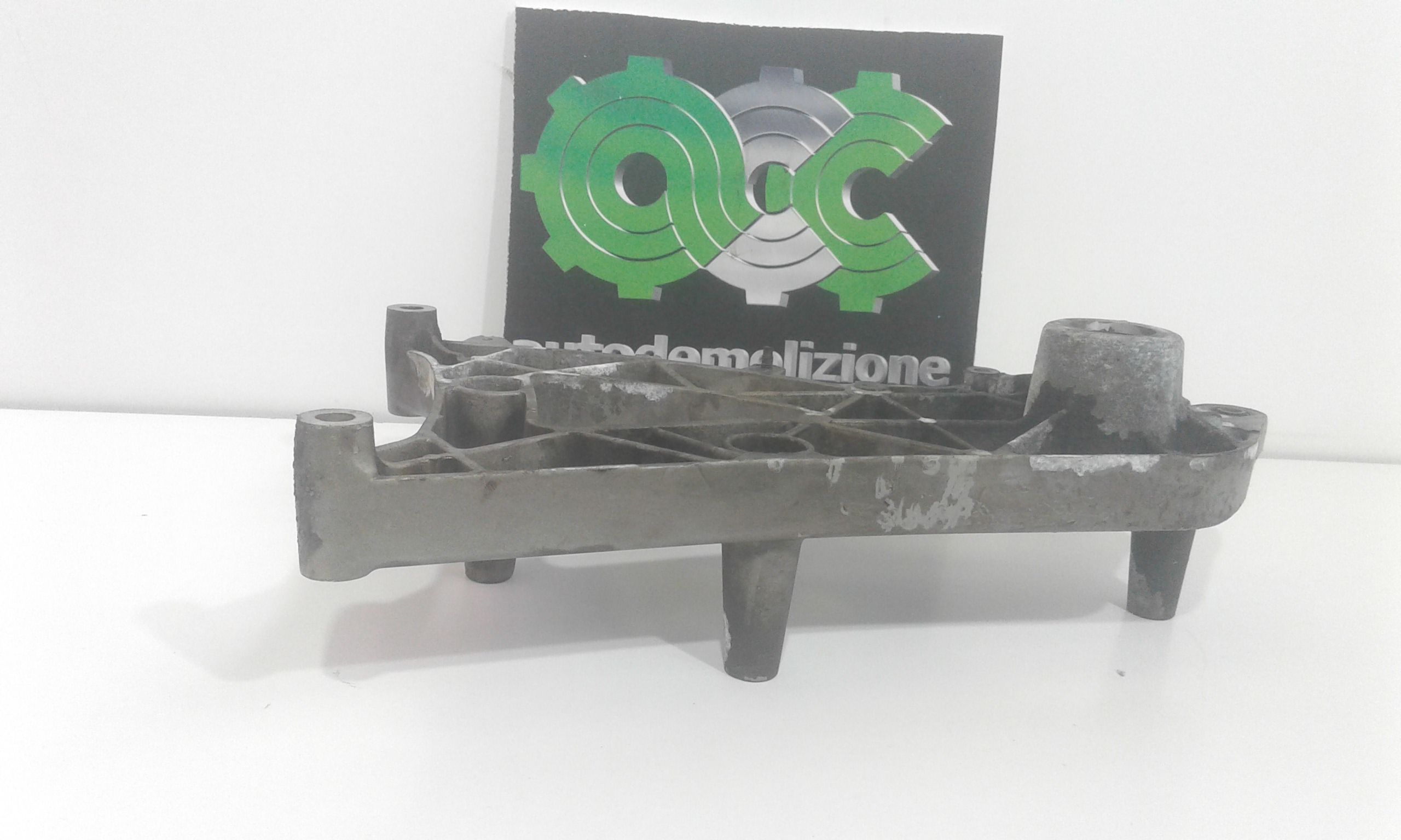 Staffa supporto marmitta Malaguti Password 250cc