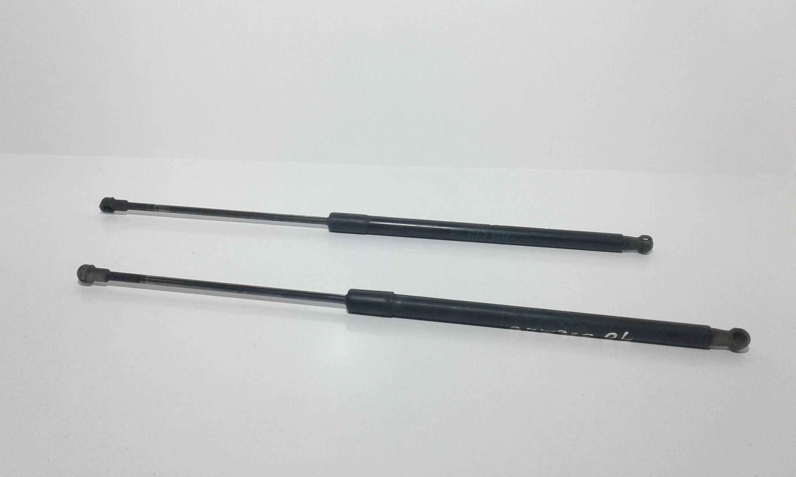 Pistoncini cofano Post. BMW Serie 3 E46 Berlina 2 Serie