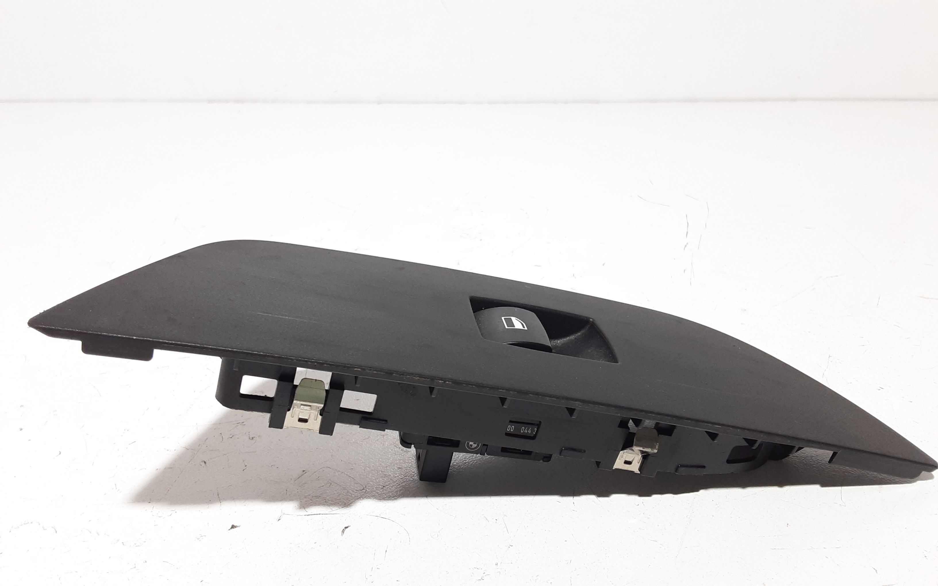 Pulsantiera Posteriore Destra BMW X1 Serie (09>15)