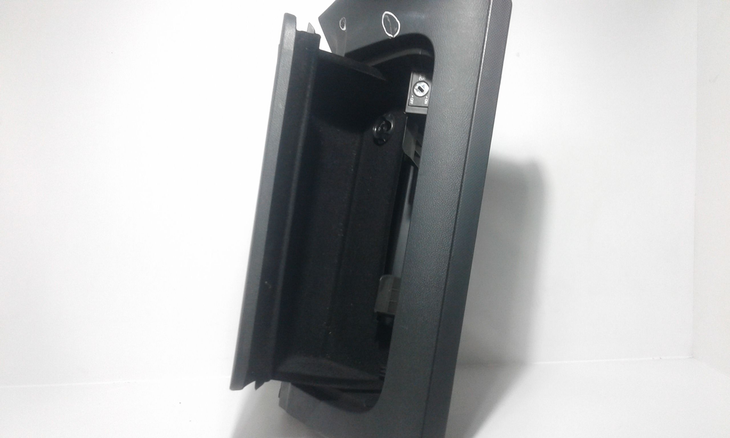 Cassetto porta oggetti VOLKSWAGEN Golf 5 Berlina