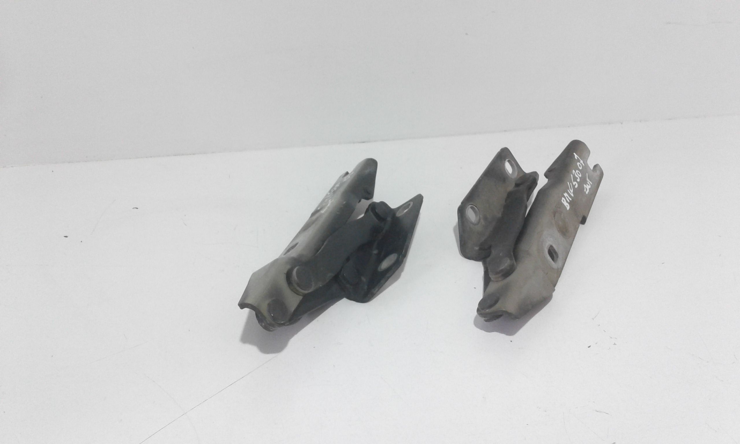 Cerniere cofano anteriore dx e sx BMW Serie 5 E61 Touring