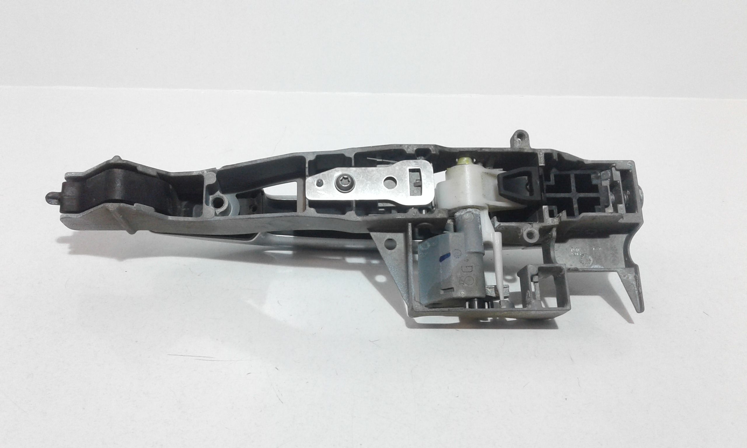 Maniglia esterna Posteriore Sinistra PEUGEOT 5008 1 Serie